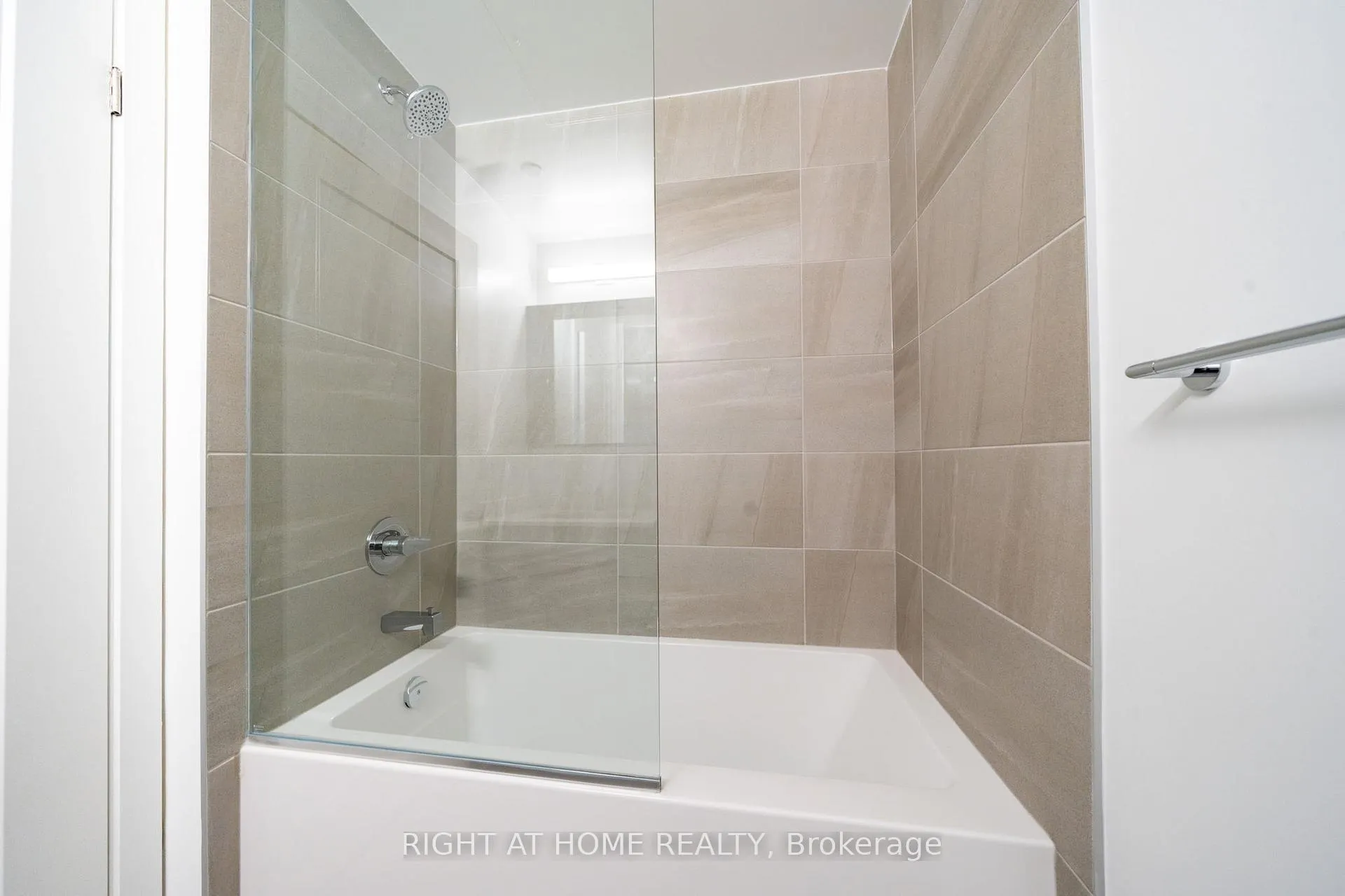 Photo 16 of Unit 211, 9751 Markham Road, Markham, Greensborough — HOMEH