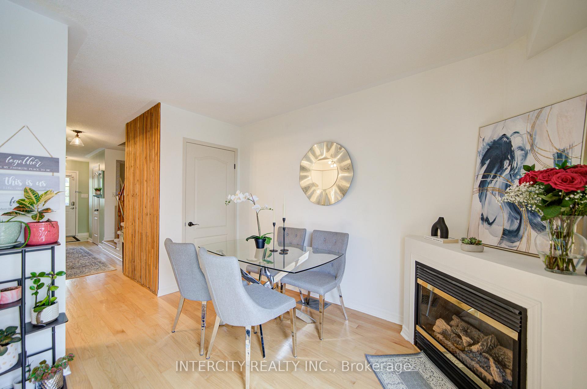 Photo 11 of 372 Sparrow Circle, Pickering, Highbush — HOMEH