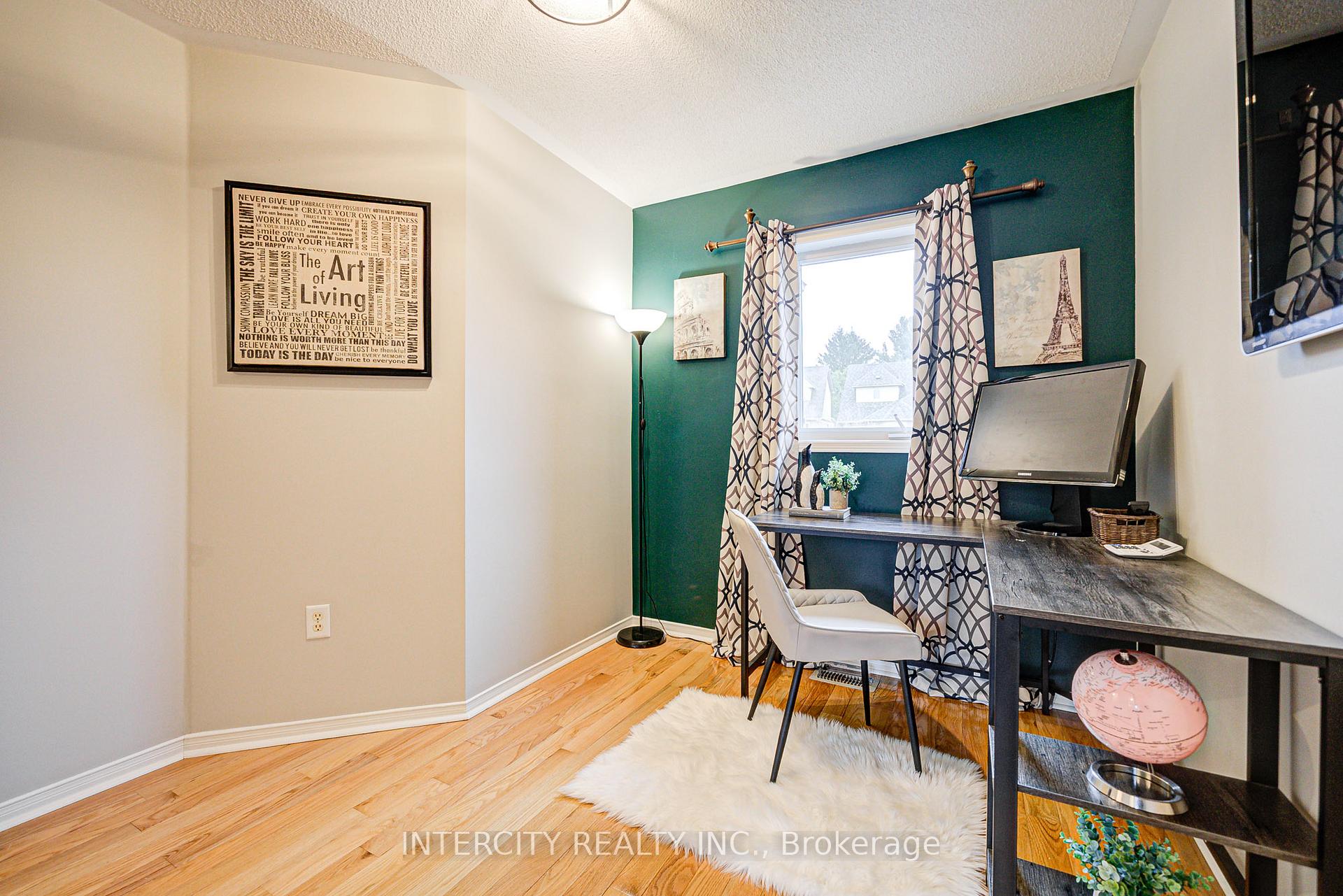 Photo 18 of 372 Sparrow Circle, Pickering, Highbush — HOMEH