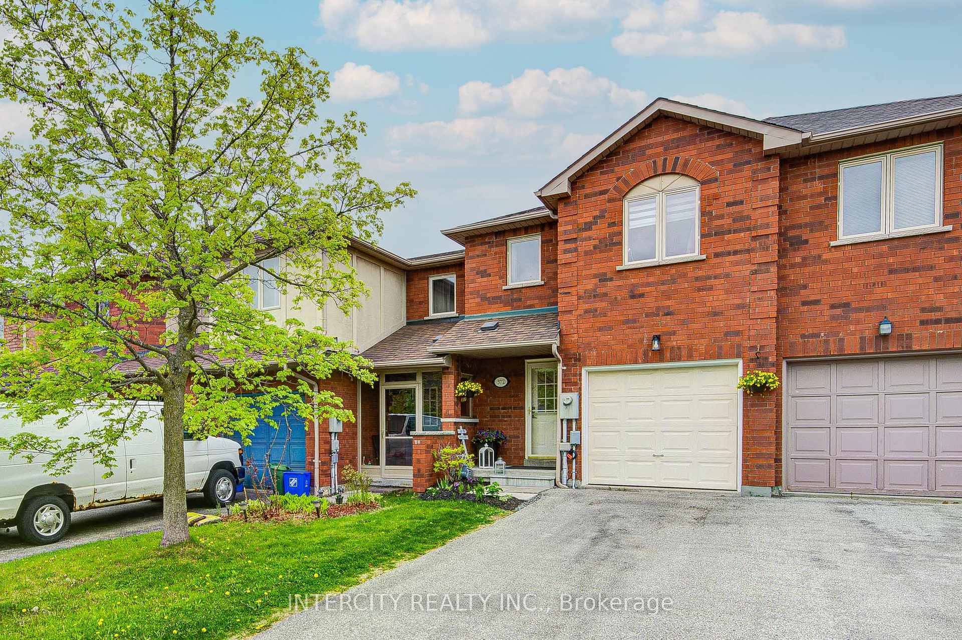 Photo 41 of 372 Sparrow Circle, Pickering, Highbush — HOMEH
