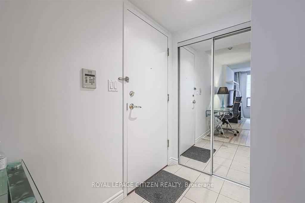 Photo 2 of Unit 501, 168 Simcoe Street, Toronto, Waterfront Communities — HOMEH
