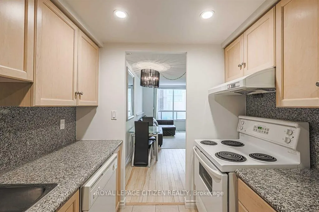 Photo 13 of Unit 501, 168 Simcoe Street, Toronto, Waterfront Communities — HOMEH