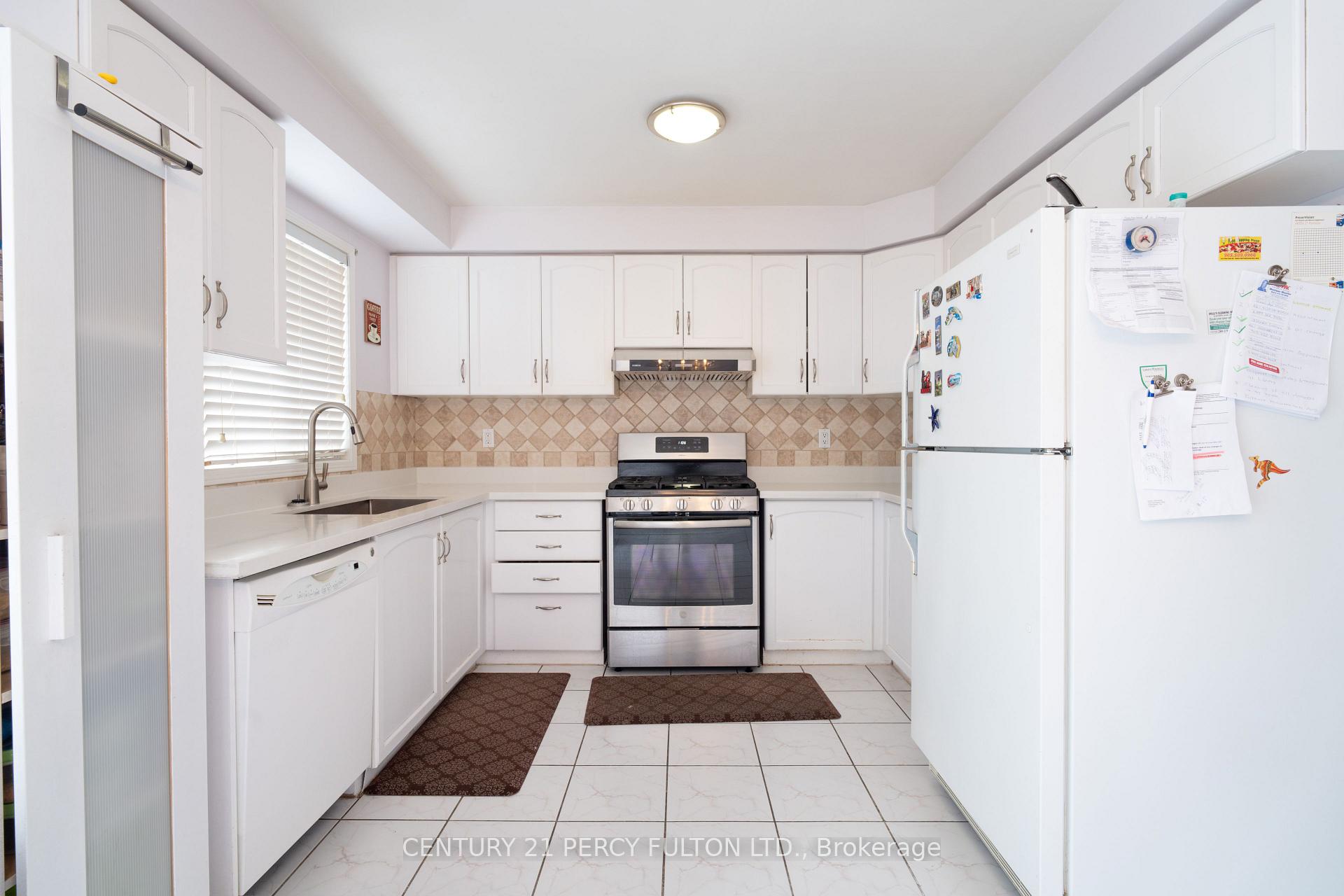 Photo 13 of 1631 Autumn Crescent, Pickering, Amberlea — HOMEH