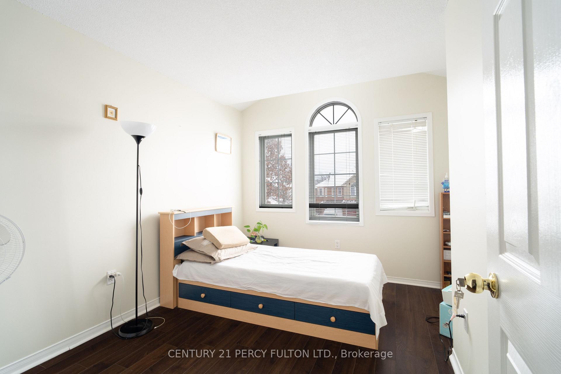 Photo 21 of 1631 Autumn Crescent, Pickering, Amberlea — HOMEH