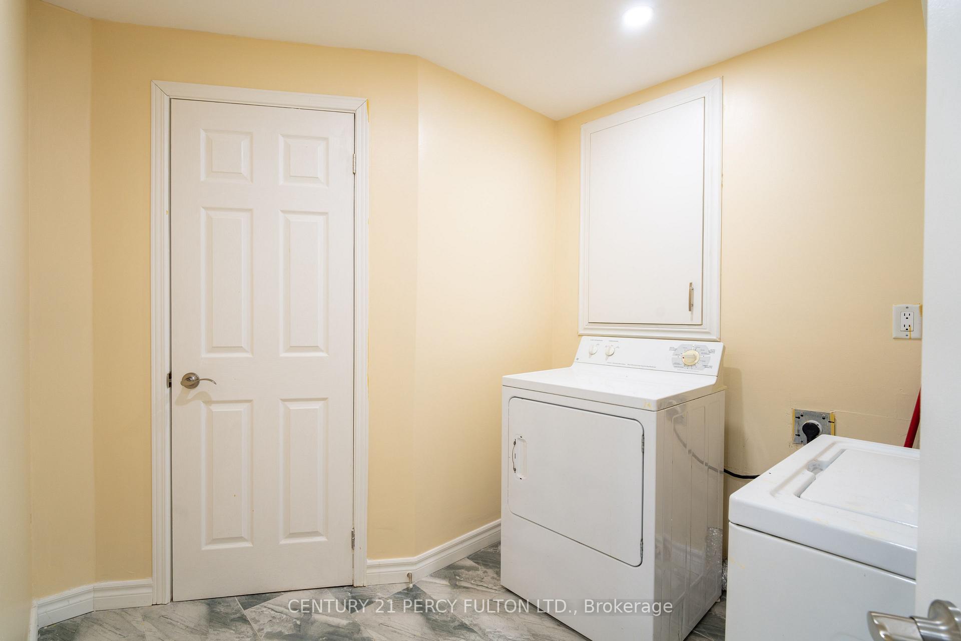 Photo 34 of 1631 Autumn Crescent, Pickering, Amberlea — HOMEH