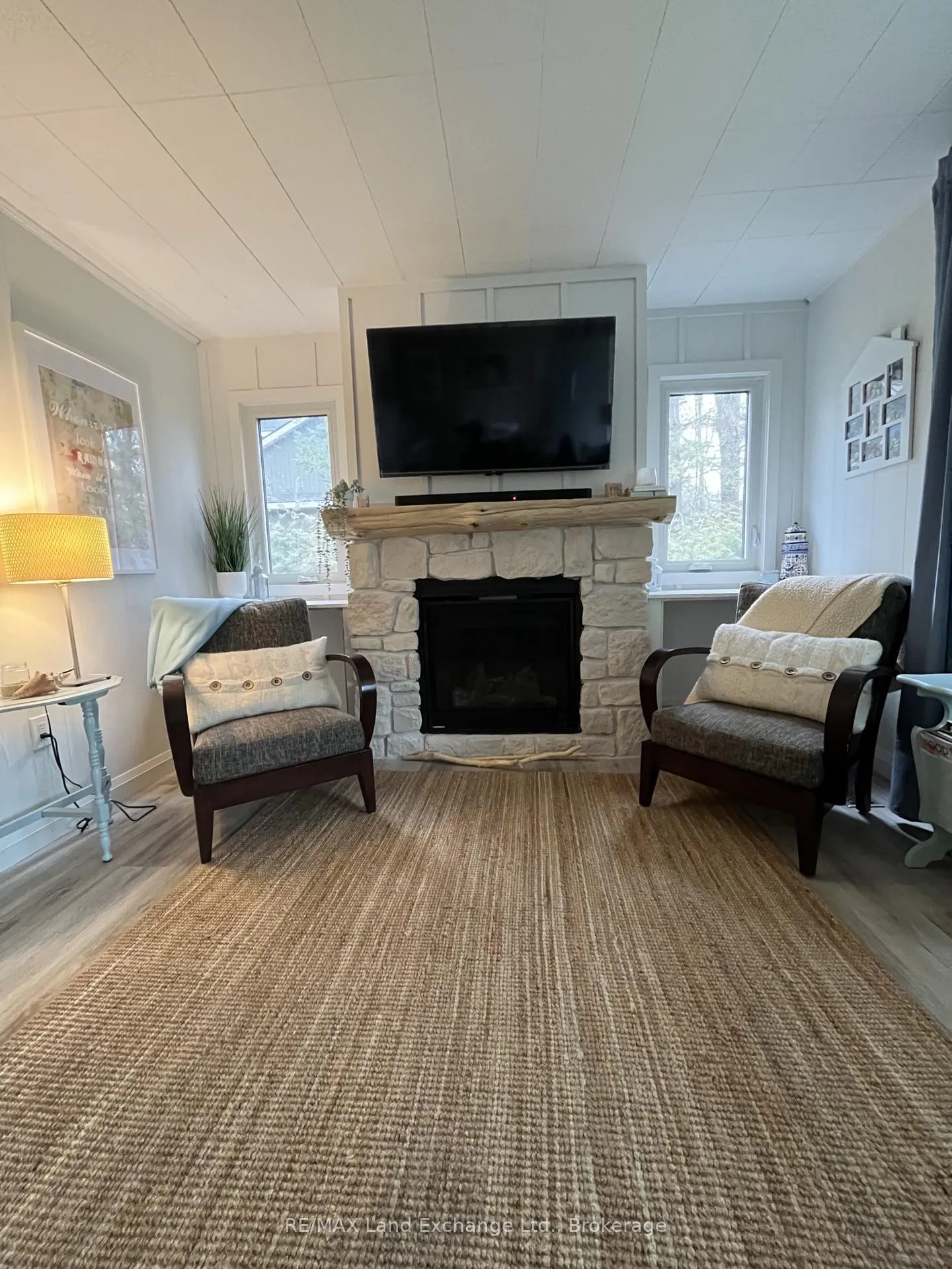 Photo 4 of 272 Huron Road, Huron-Kinloss — HOMEH