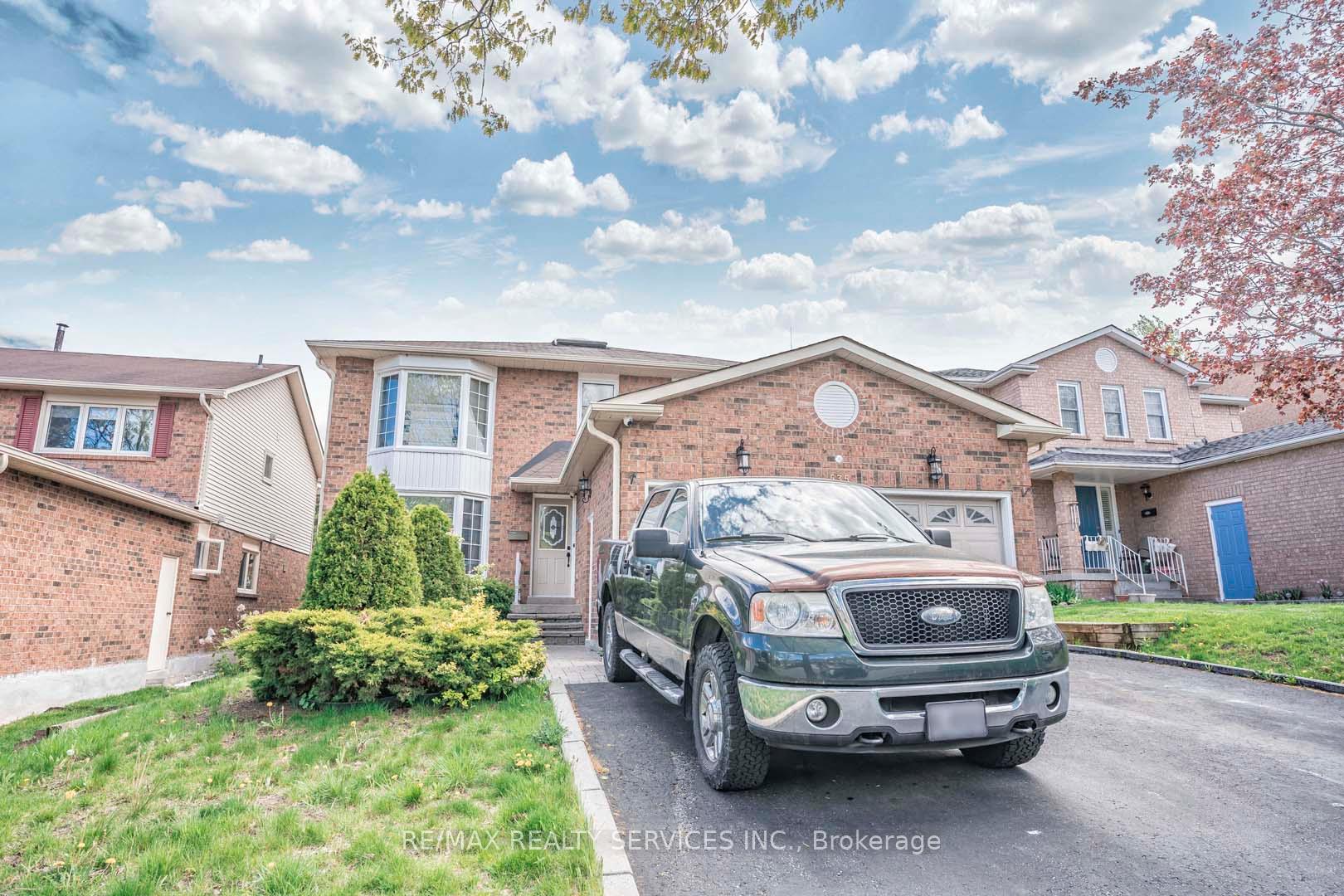 Front of Unit Bsmt, 535 Lightfoot Place