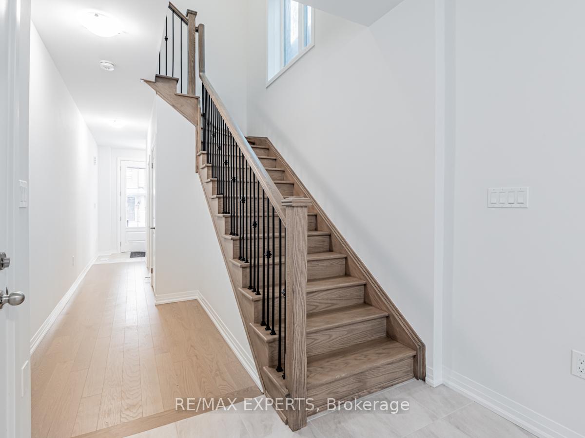 Photo 4 of 2936 Nakina Street, Pickering, Rural Pickering — HOMEH