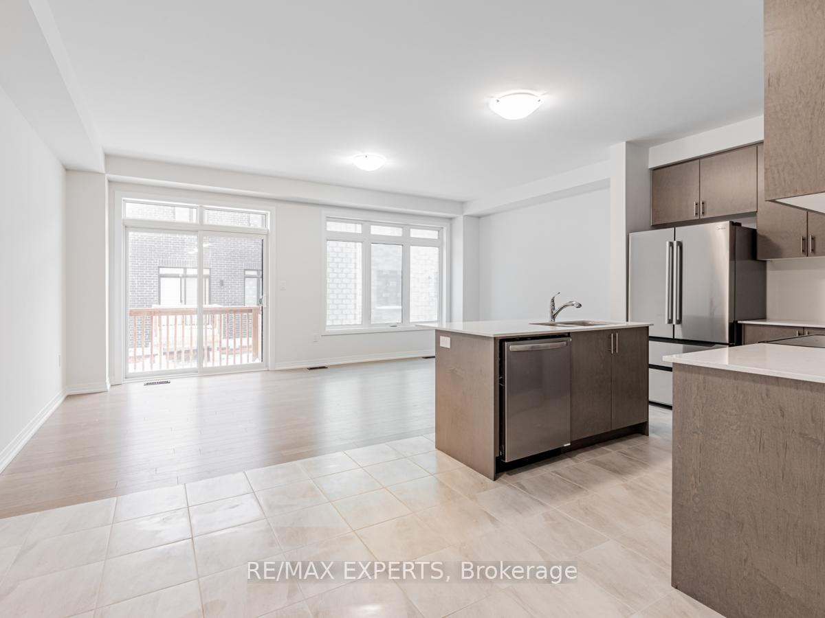 Photo 6 of 2936 Nakina Street, Pickering, Rural Pickering — HOMEH