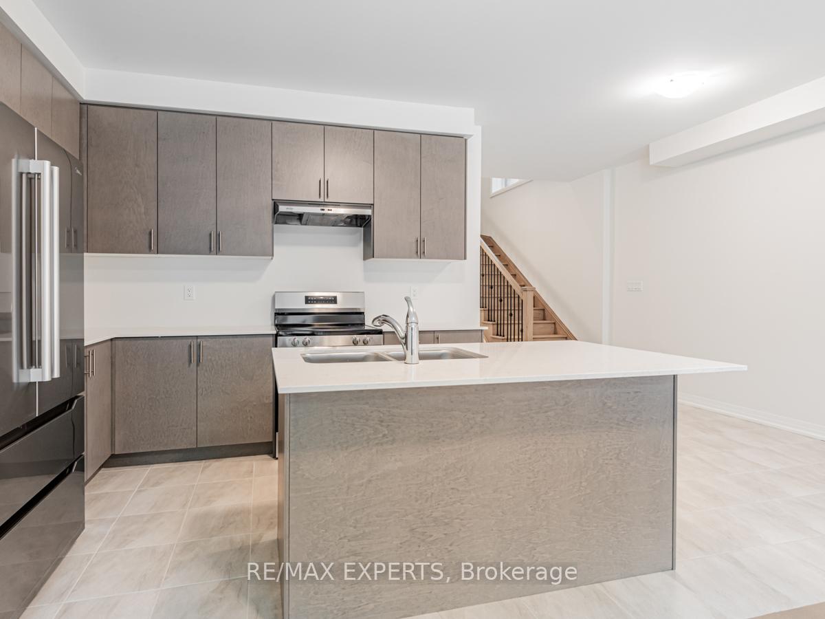 Photo 10 of 2936 Nakina Street, Pickering, Rural Pickering — HOMEH