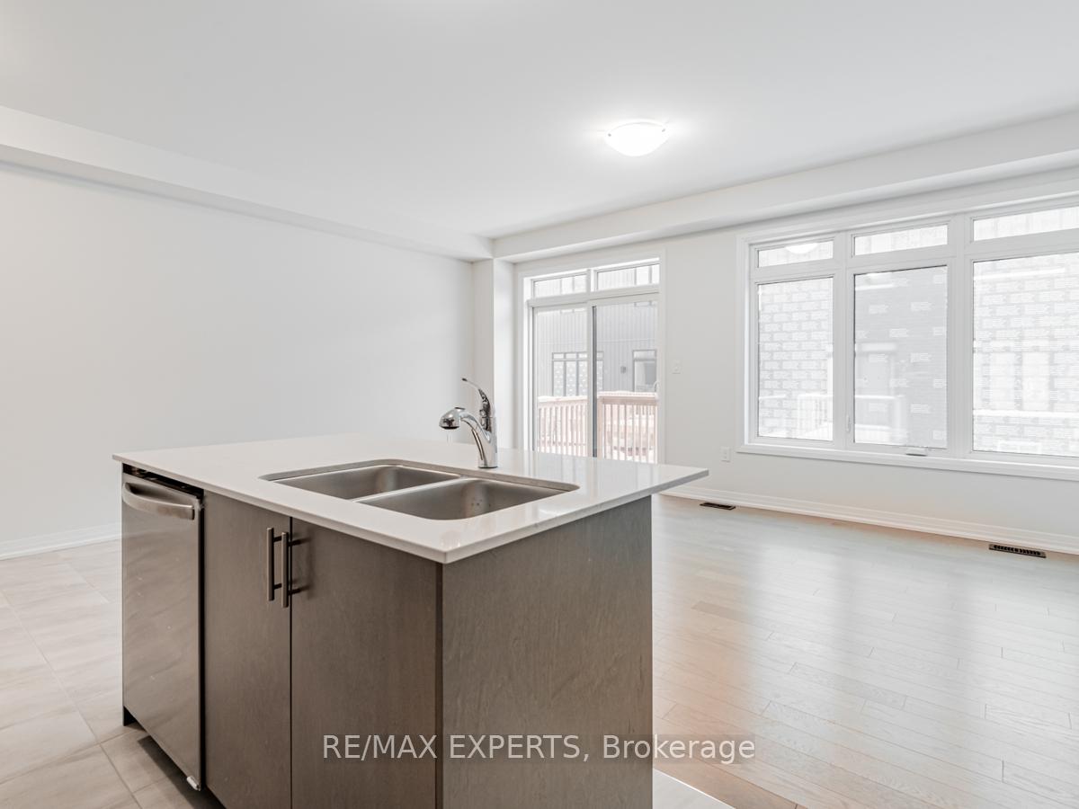 Photo 12 of 2936 Nakina Street, Pickering, Rural Pickering — HOMEH