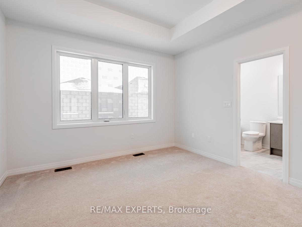Photo 21 of 2936 Nakina Street, Pickering, Rural Pickering — HOMEH