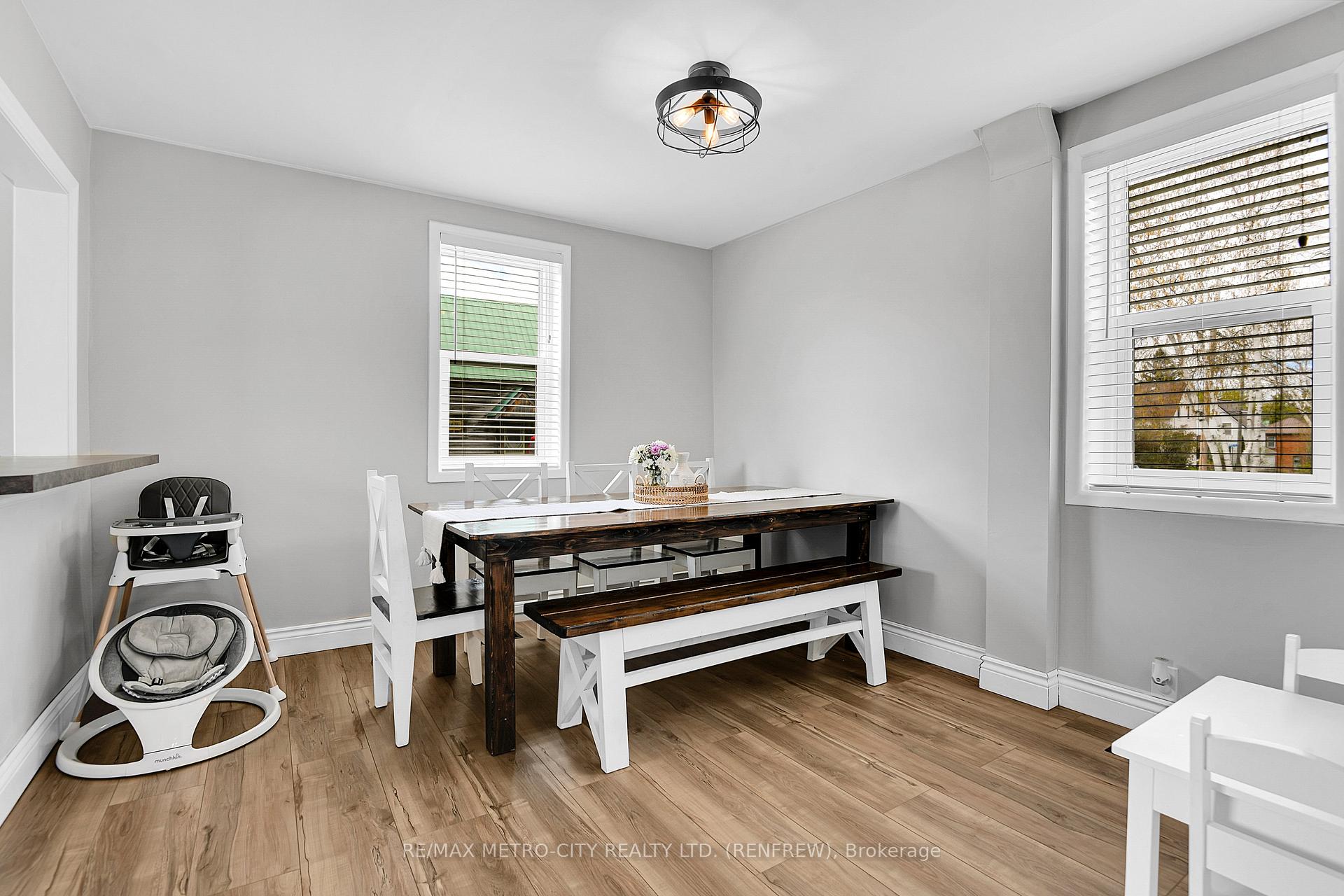 Photo 9 of 228 Arnprior Avenue, Renfrew — HOMEH