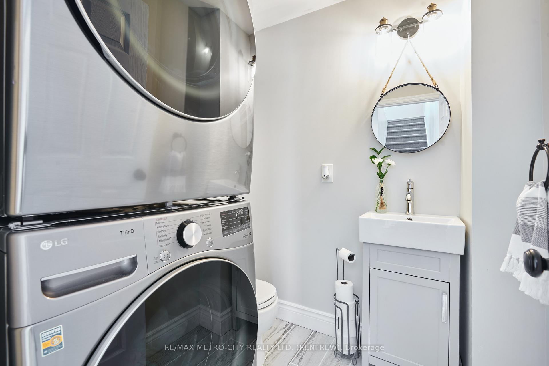 Photo 13 of 228 Arnprior Avenue, Renfrew — HOMEH