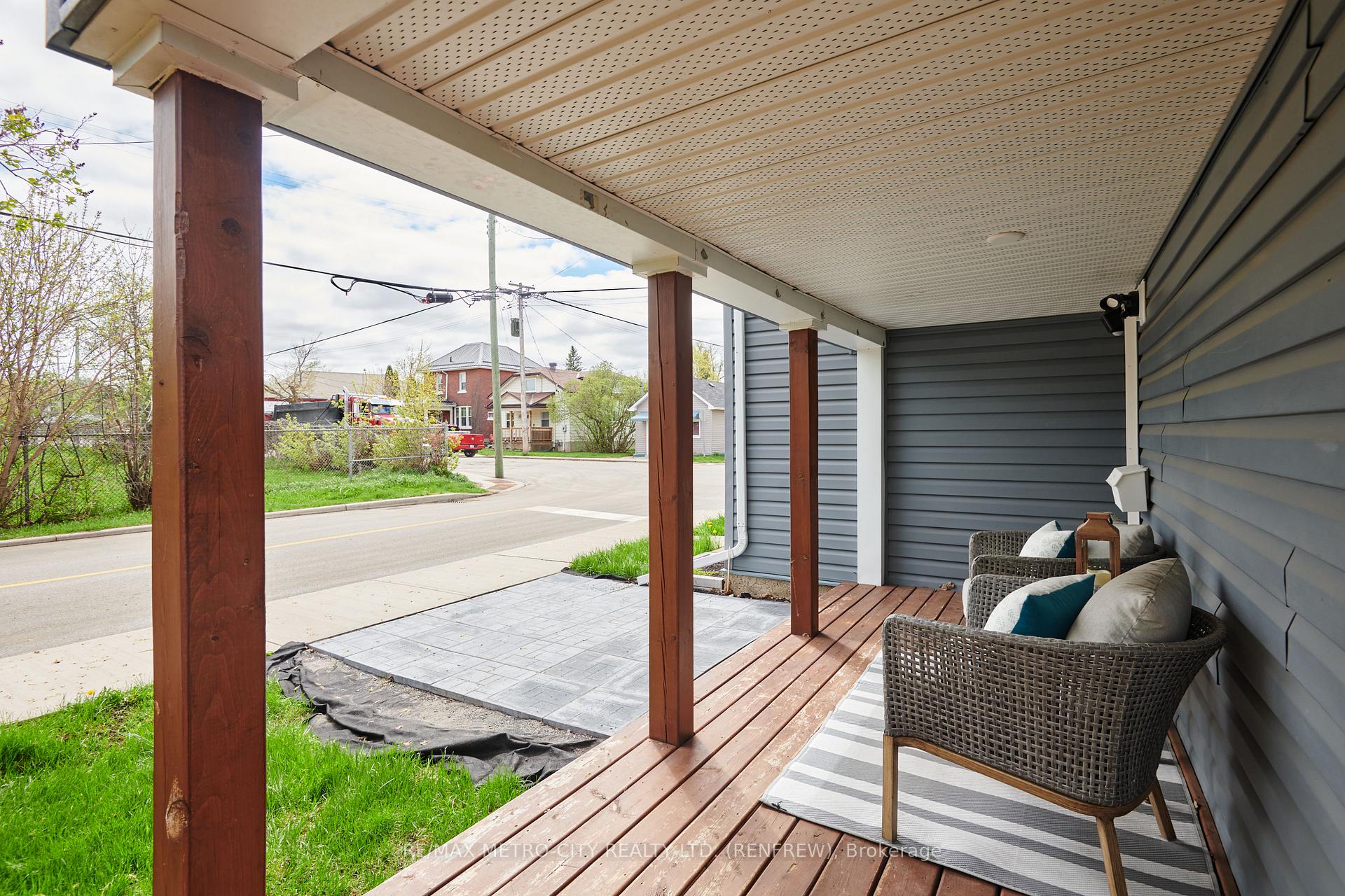 Photo 29 of 228 Arnprior Avenue, Renfrew — HOMEH