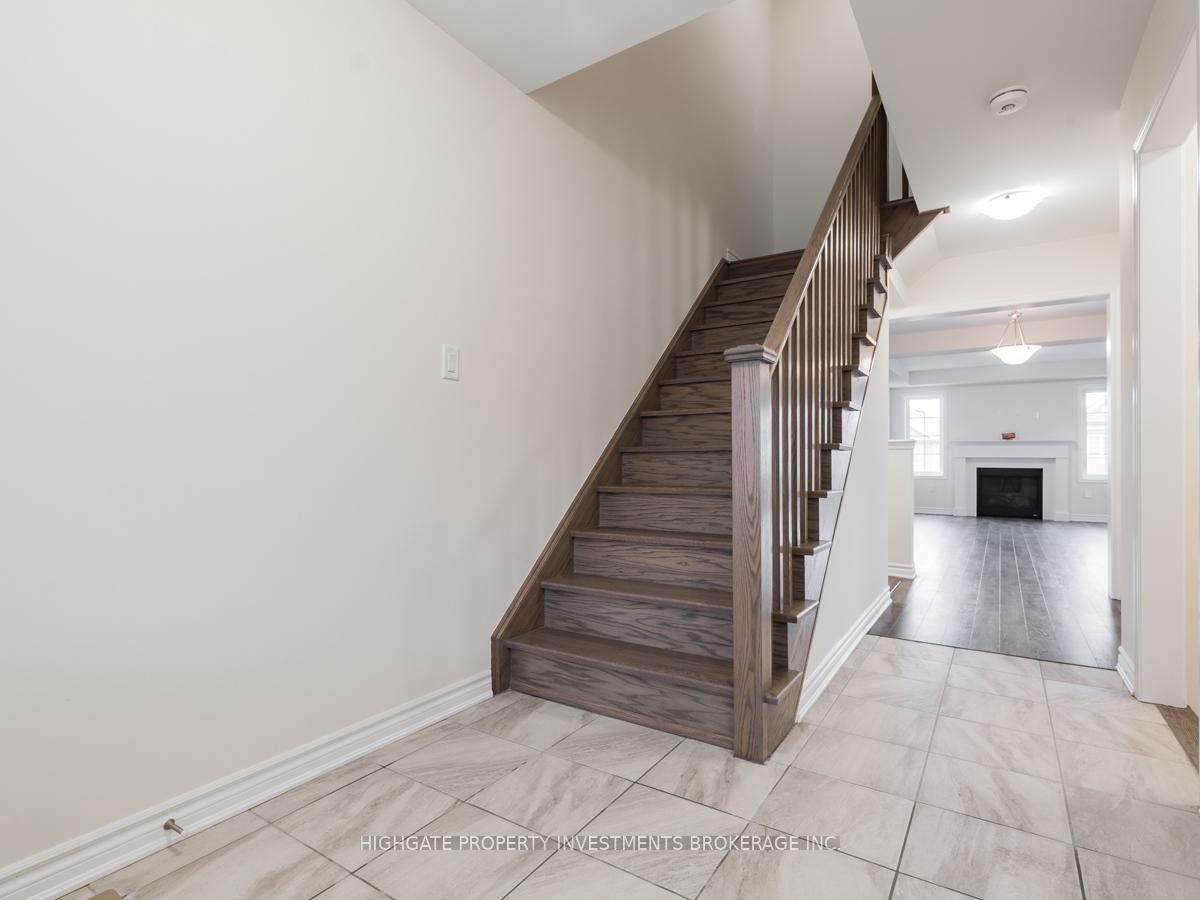 Photo 4 of 1147 Dragonfly Avenue, Pickering, Rural Pickering — HOMEH