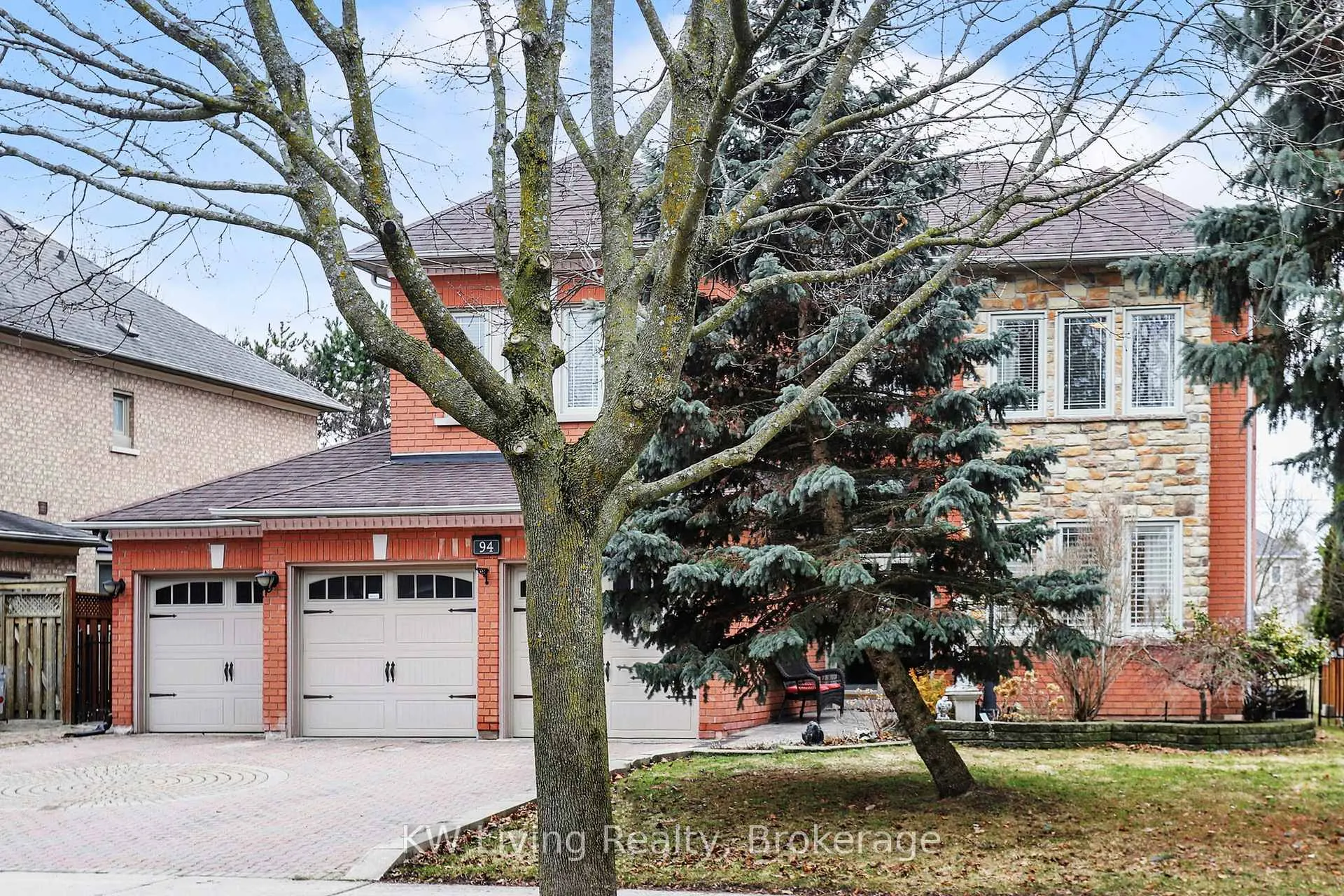 Photo 2 of 94 Silver Rose Crescent, Markham, Cachet — HOMEH