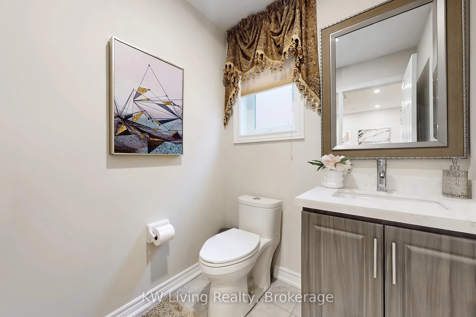 Photo 24 of 94 Silver Rose Crescent, Markham, Cachet — HOMEH