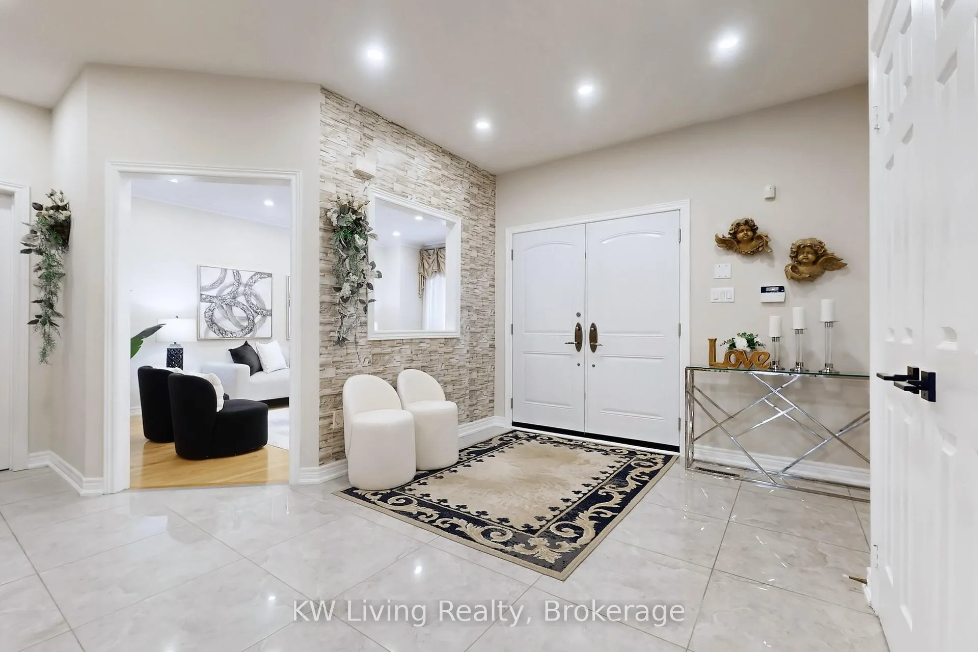 Photo 26 of 94 Silver Rose Crescent, Markham, Cachet — HOMEH