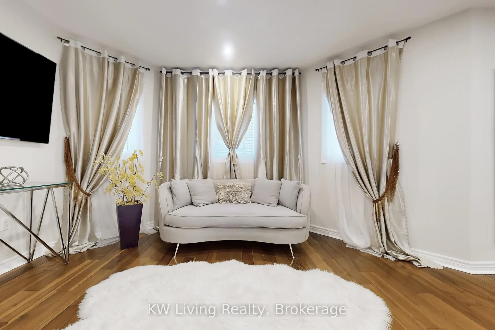 Photo 32 of 94 Silver Rose Crescent, Markham, Cachet — HOMEH