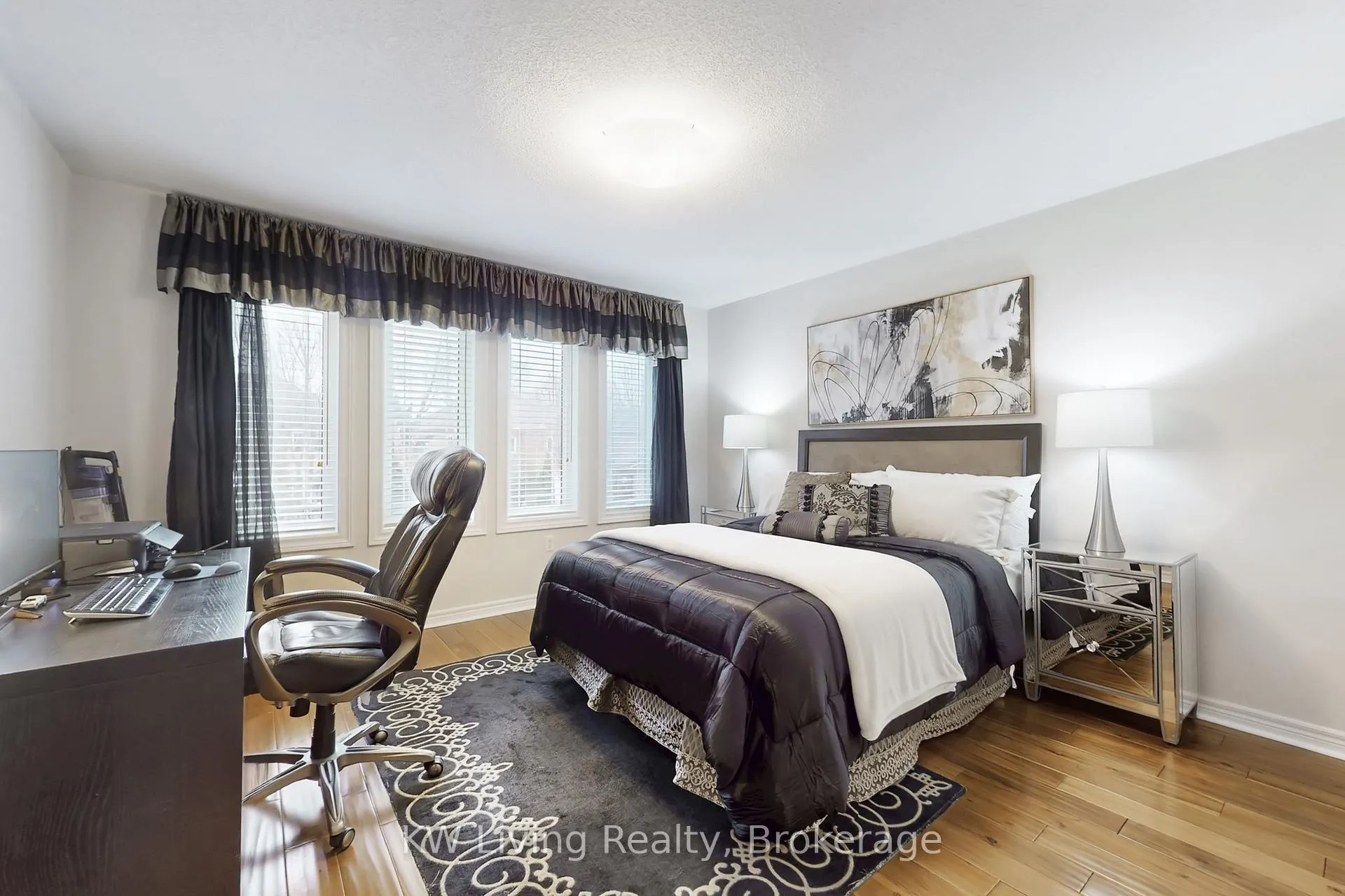 Photo 39 of 94 Silver Rose Crescent, Markham, Cachet — HOMEH