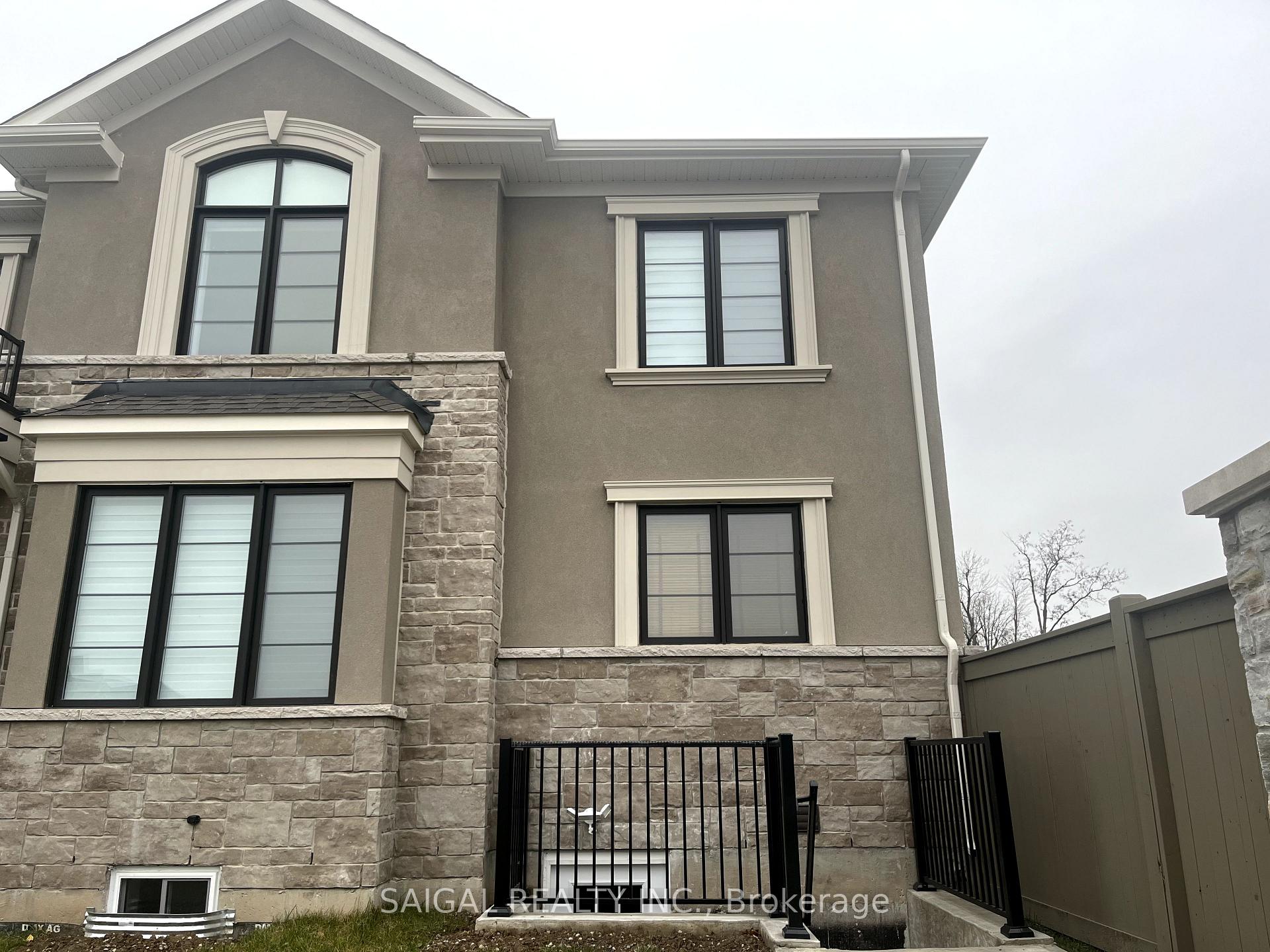Front of 1279 Sweetfern Crescent