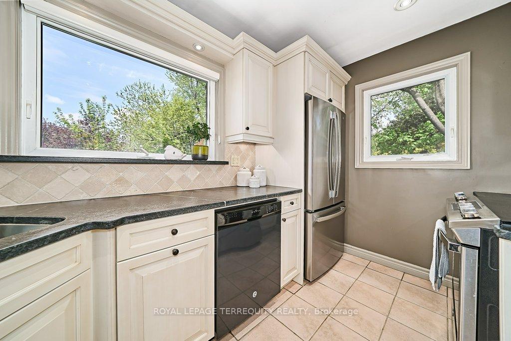 Photo 22 of 2480 Greenridge Drive, Pickering, Rural Pickering — HOMEH