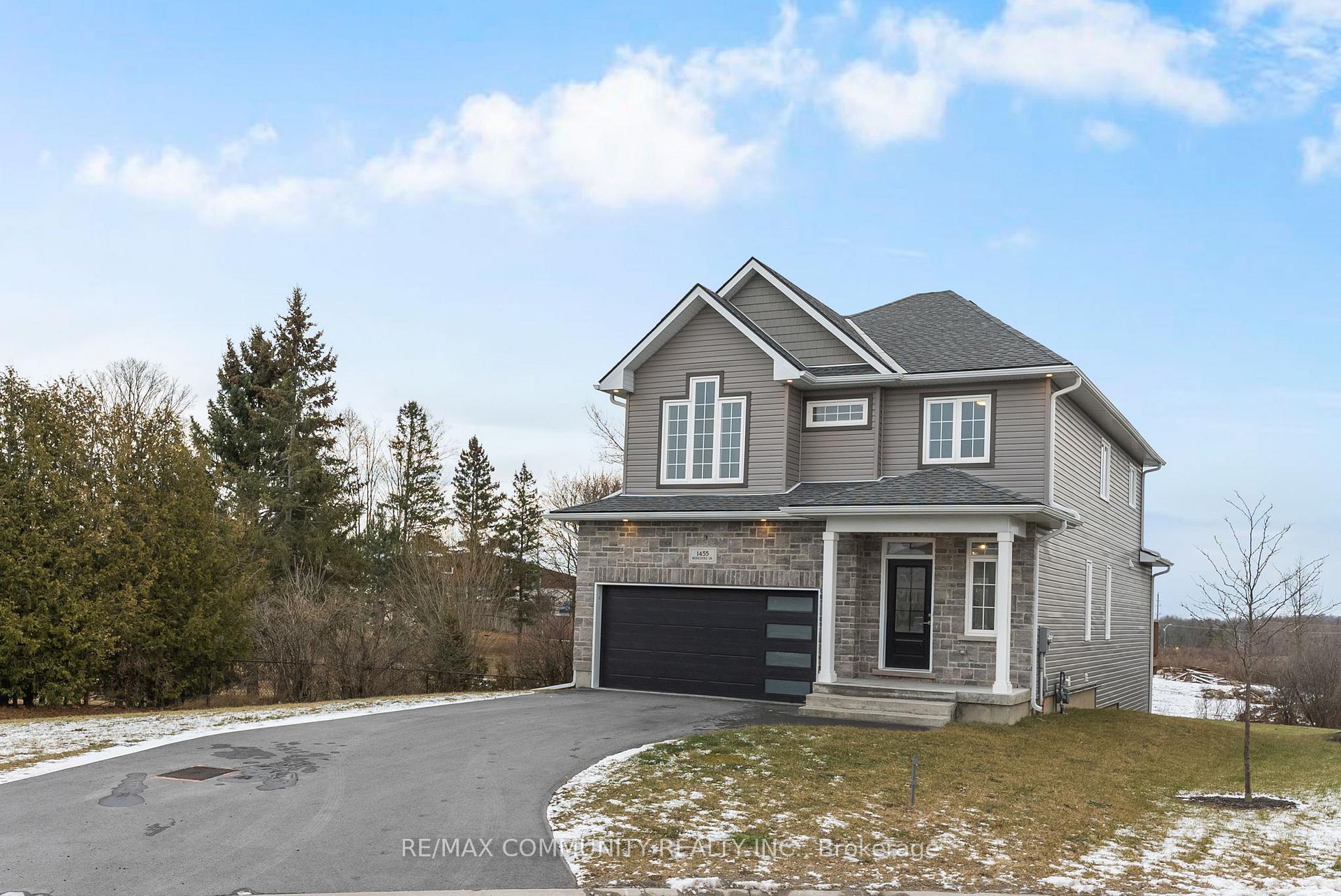 Photo 3 of 1455 Berkshire Drive, Kingston, City Northwest — HOMEH