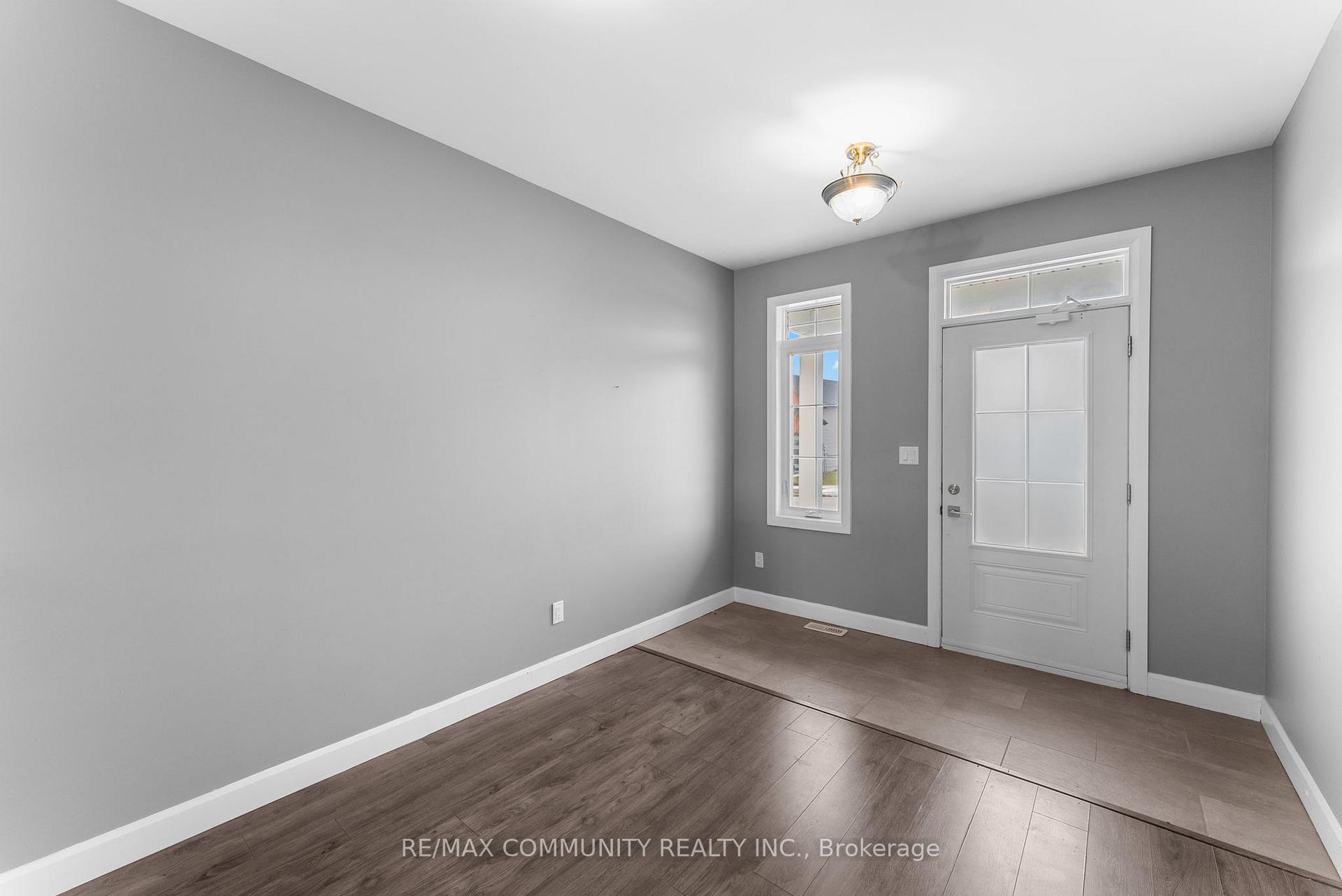 Photo 5 of 1455 Berkshire Drive, Kingston, City Northwest — HOMEH