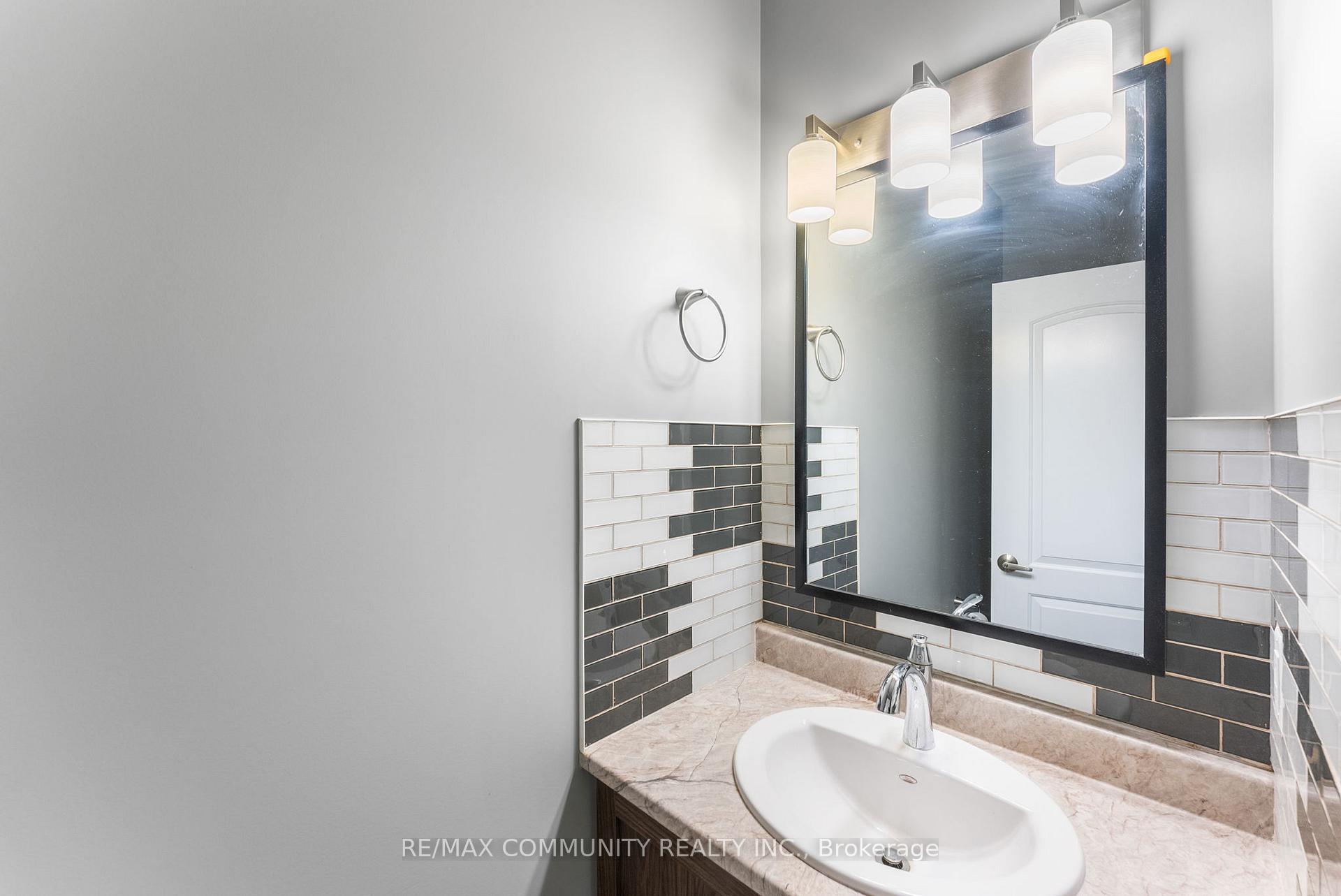 Photo 31 of 1455 Berkshire Drive, Kingston, City Northwest — HOMEH
