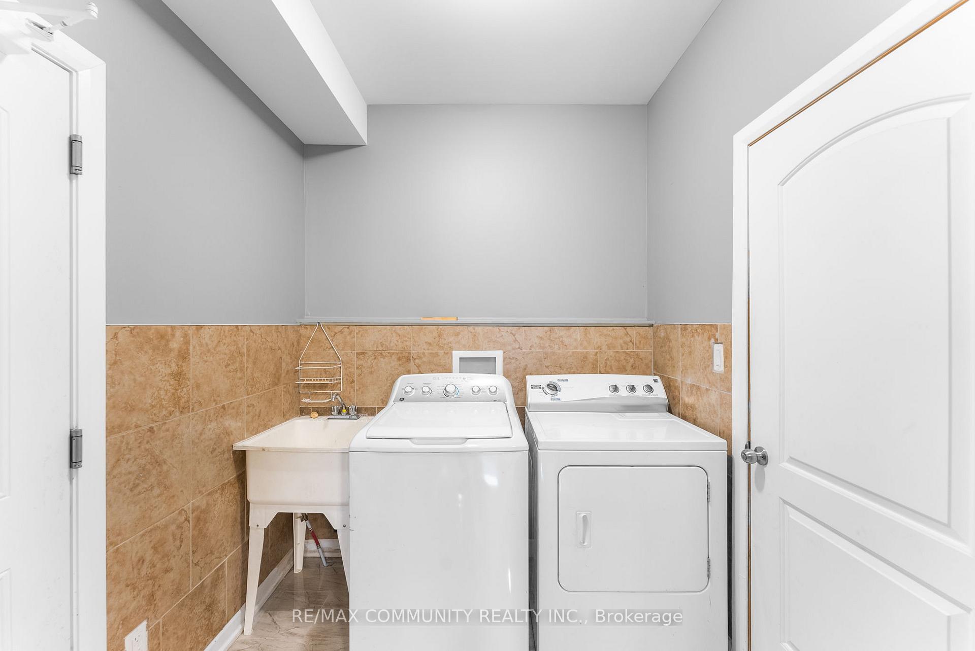 Photo 32 of 1455 Berkshire Drive, Kingston, City Northwest — HOMEH