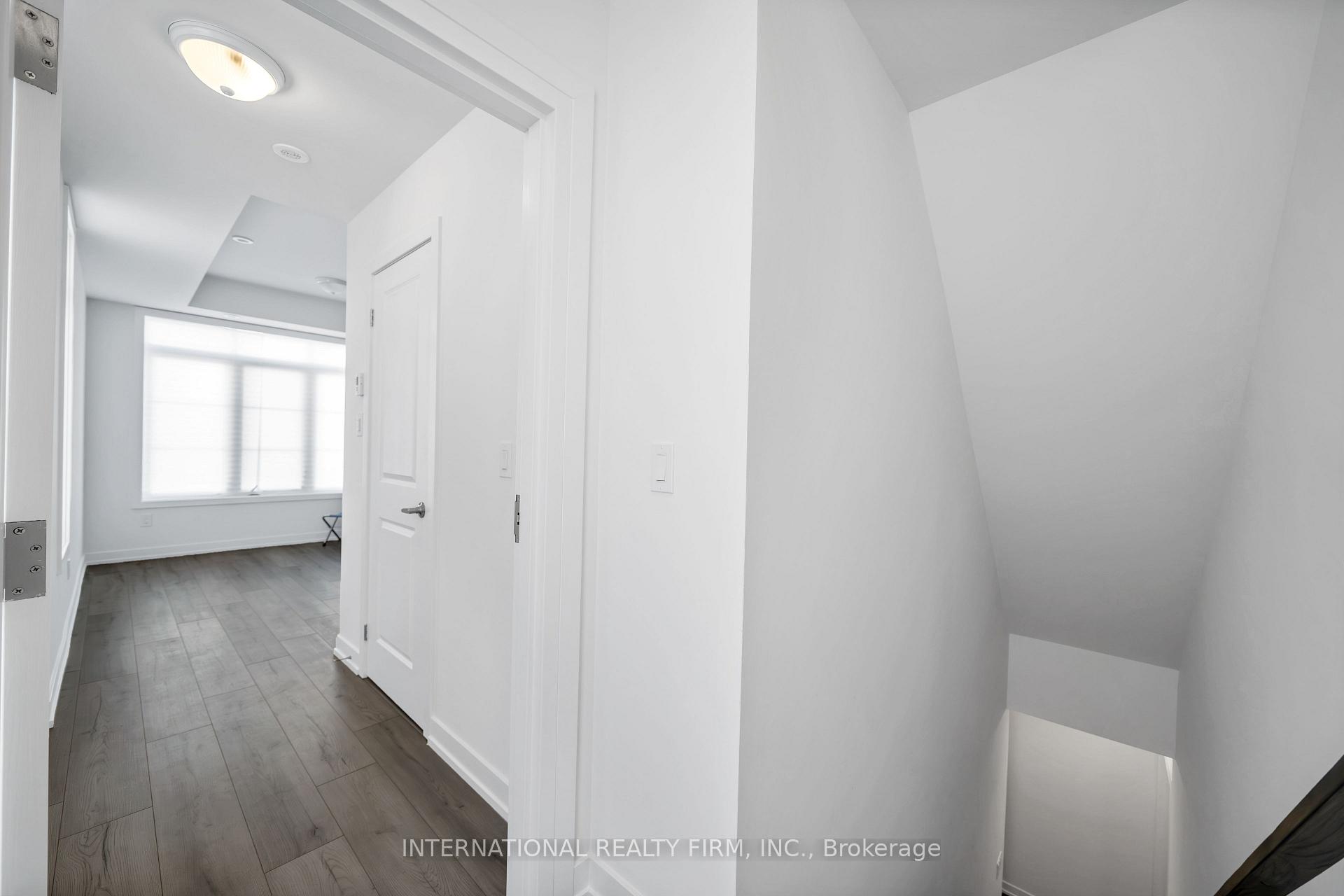 Photo 6 of Unit 802, 1655 Palmers Sawmill Road, Pickering, Duffin Heights — HOMEH