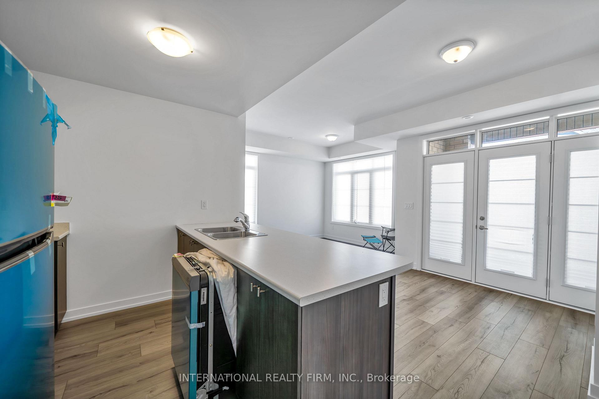 Photo 13 of Unit 802, 1655 Palmers Sawmill Road, Pickering, Duffin Heights — HOMEH