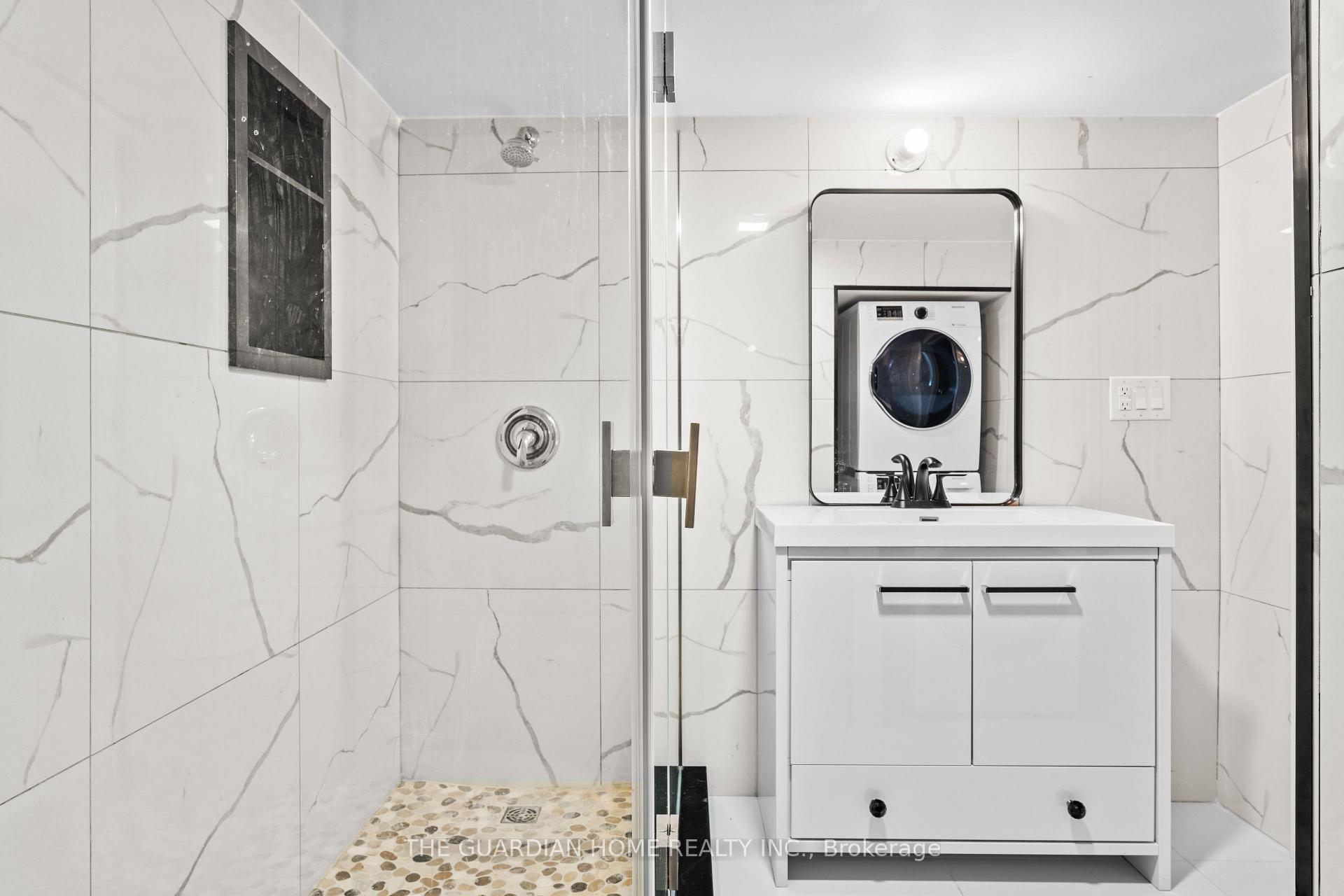 Photo 8 of 1720 Douglas Langtree Drive, Oshawa, Taunton — HOMEH