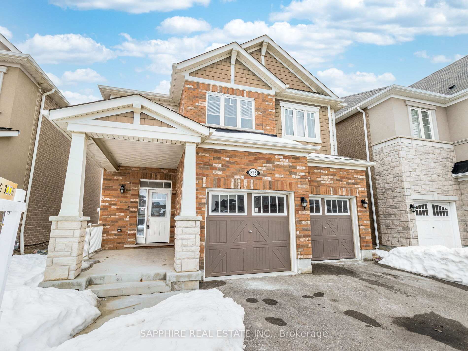 Front of 325 Trudeau Drive E