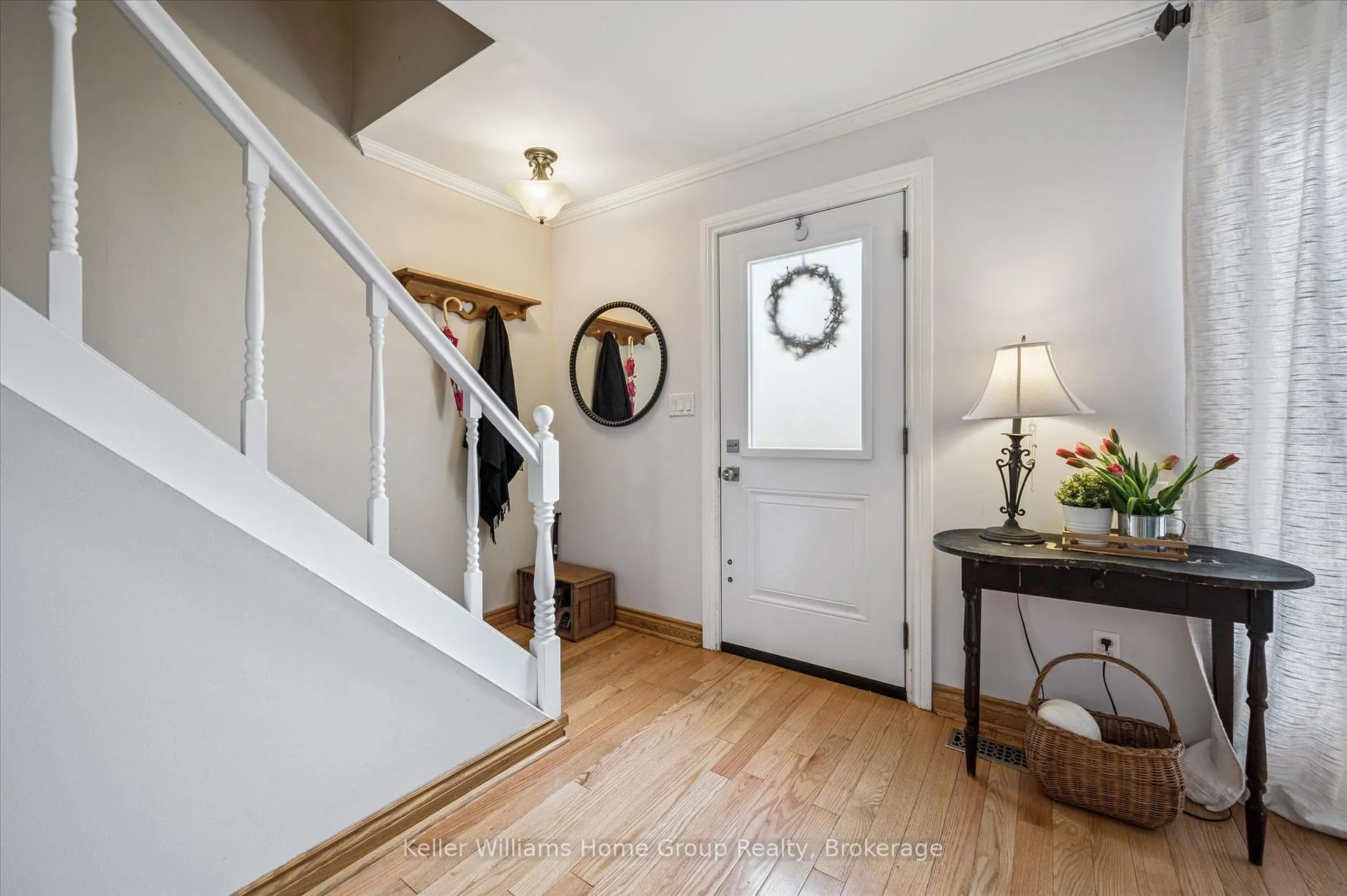 Photo 5 of 856 Gzowski Street, Centre Wellington, Fergus — HOMEH