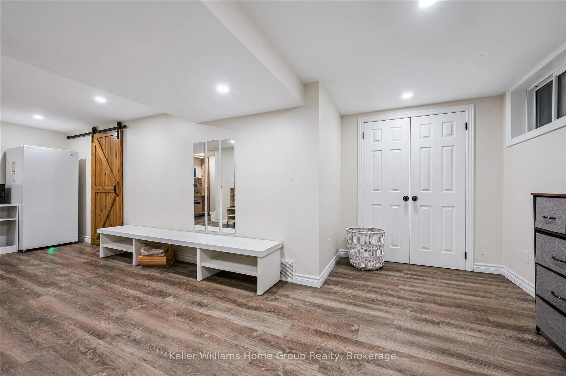 Photo 29 of 856 Gzowski Street, Centre Wellington, Fergus — HOMEH