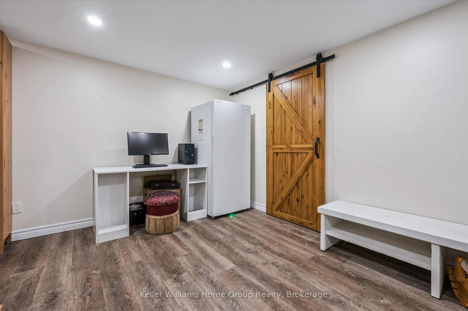 Photo 30 of 856 Gzowski Street, Centre Wellington, Fergus — HOMEH