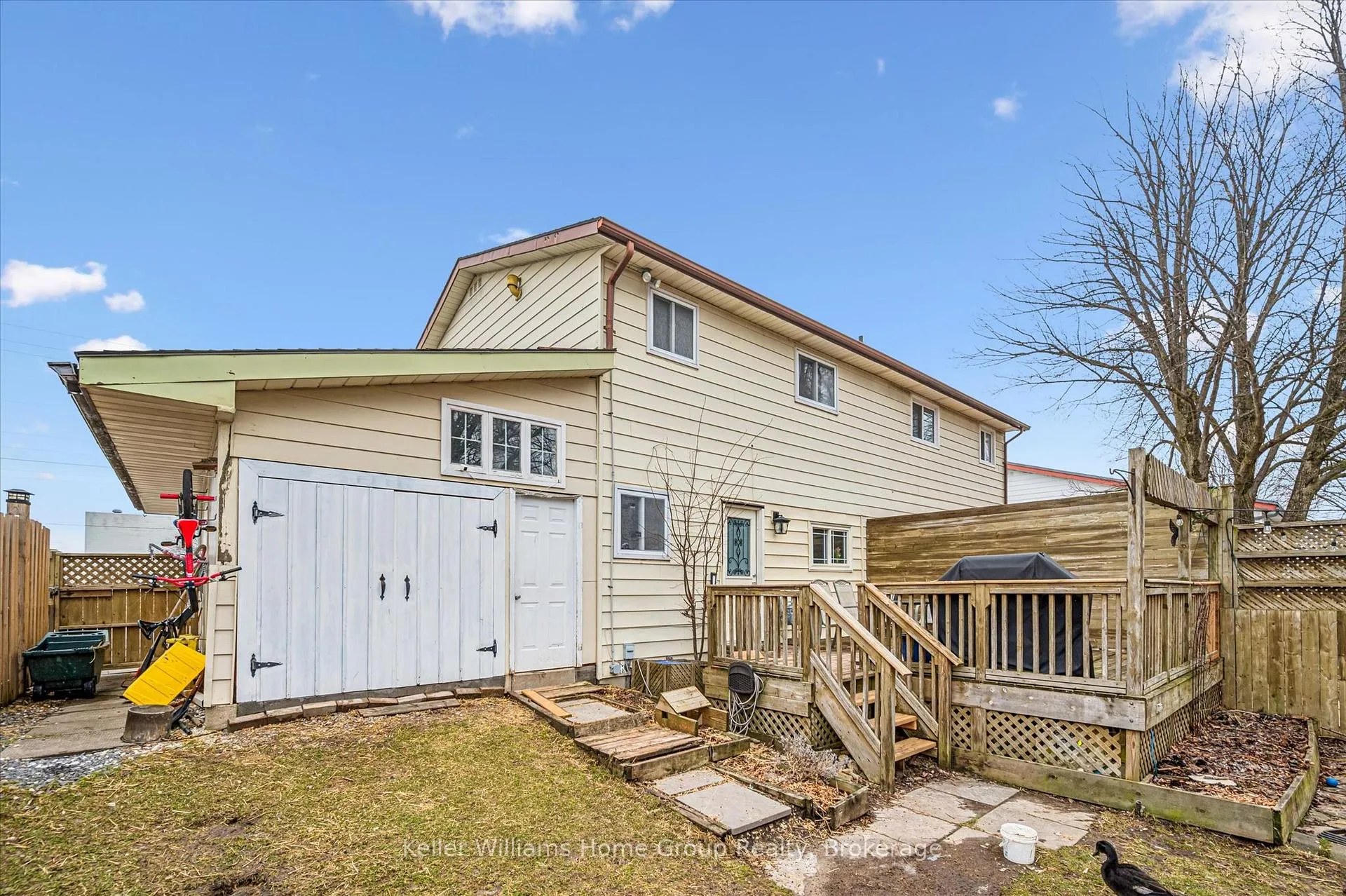 Photo 32 of 856 Gzowski Street, Centre Wellington, Fergus — HOMEH
