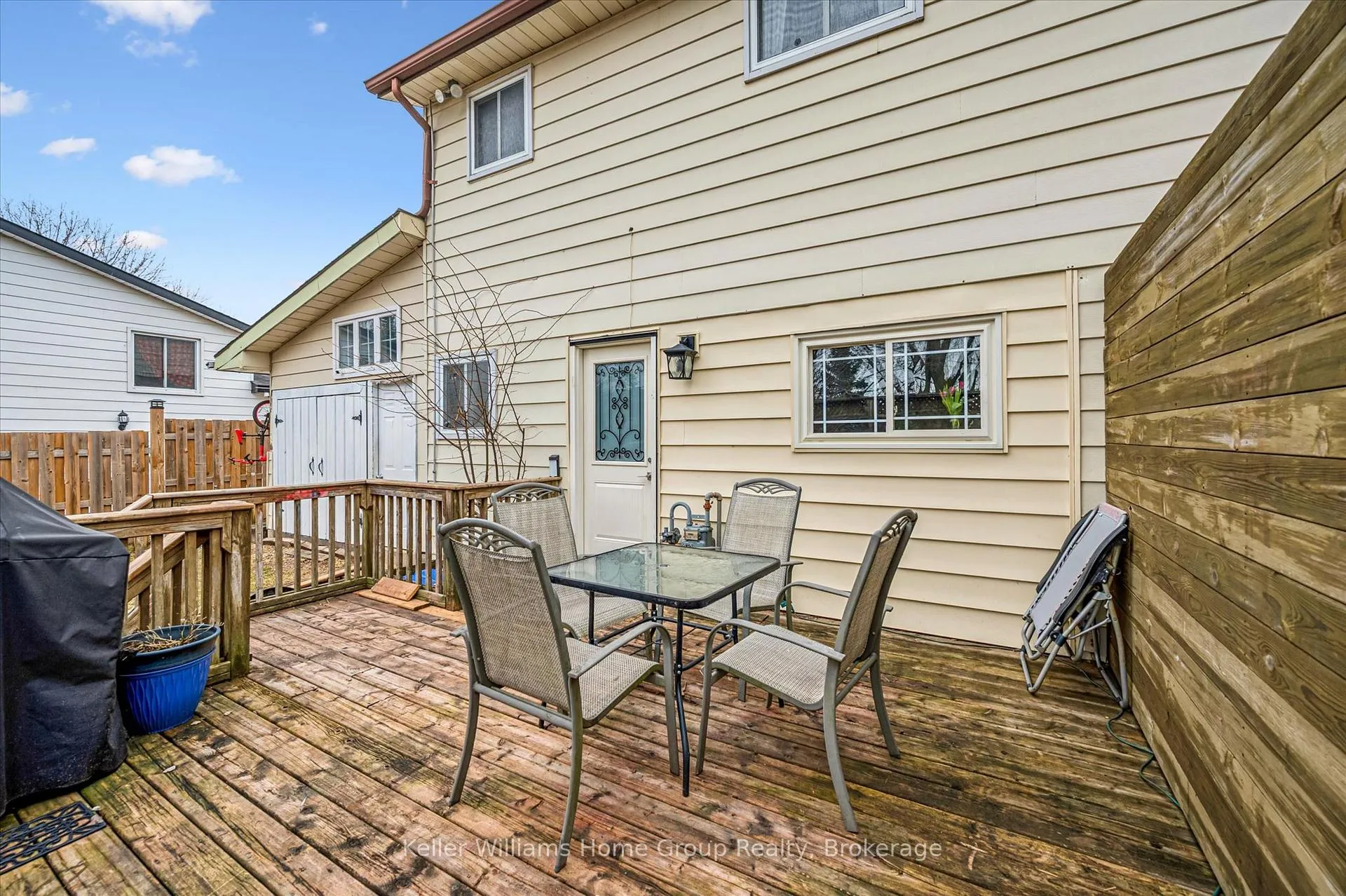 Photo 35 of 856 Gzowski Street, Centre Wellington, Fergus — HOMEH