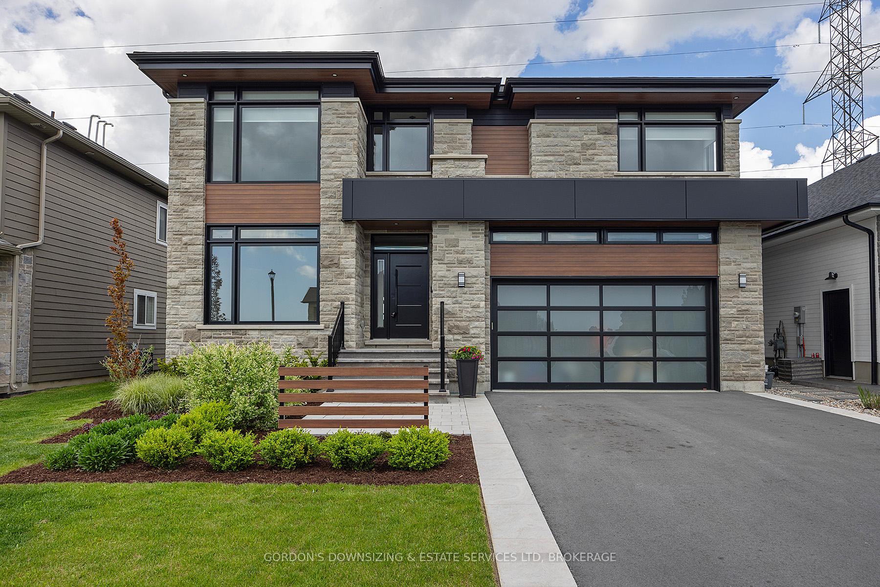 Front of 832 Windermere Drive
