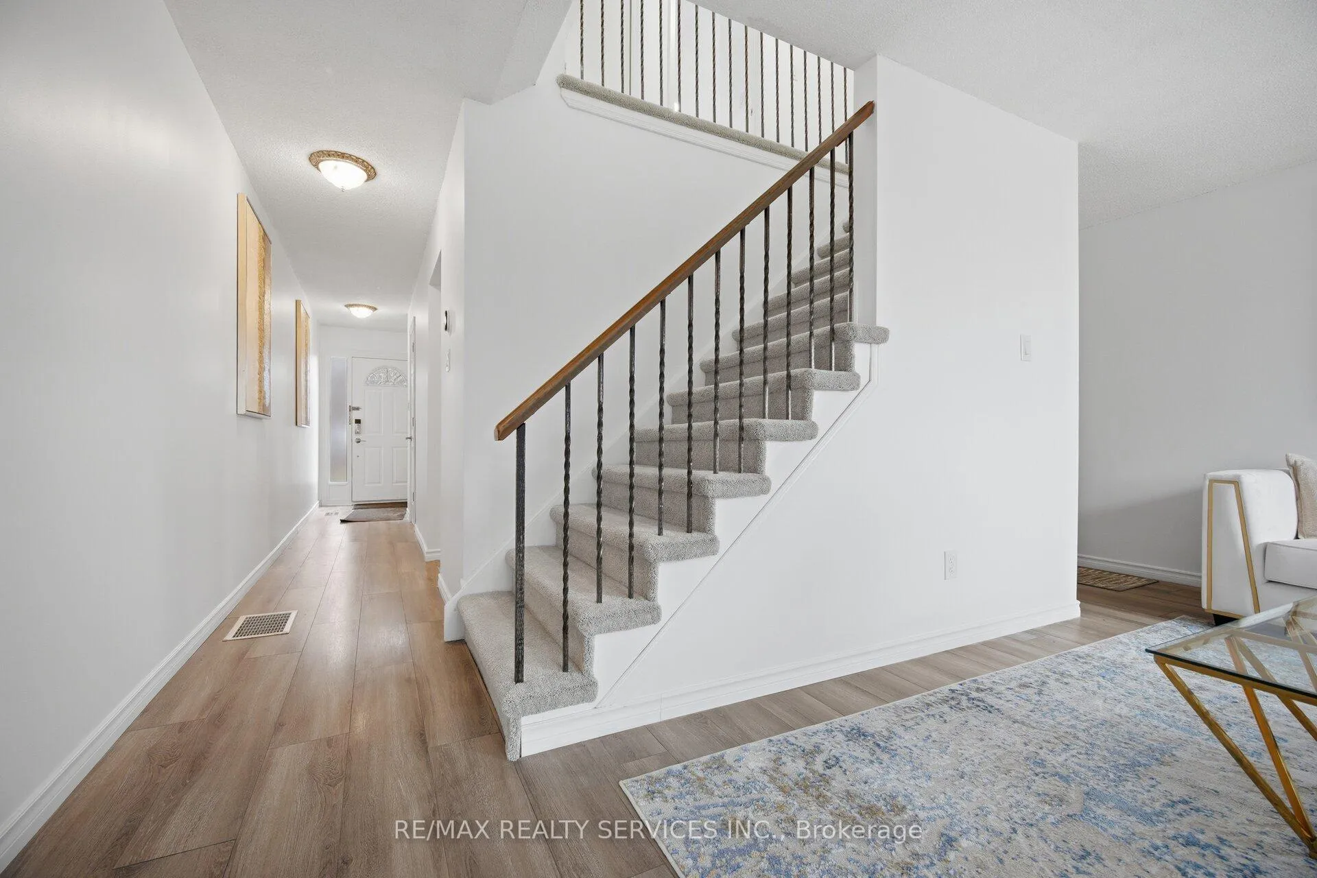 Photo 27 of Unit 27, 27 Dawson Crescent, Brampton, Brampton North — HOMEH