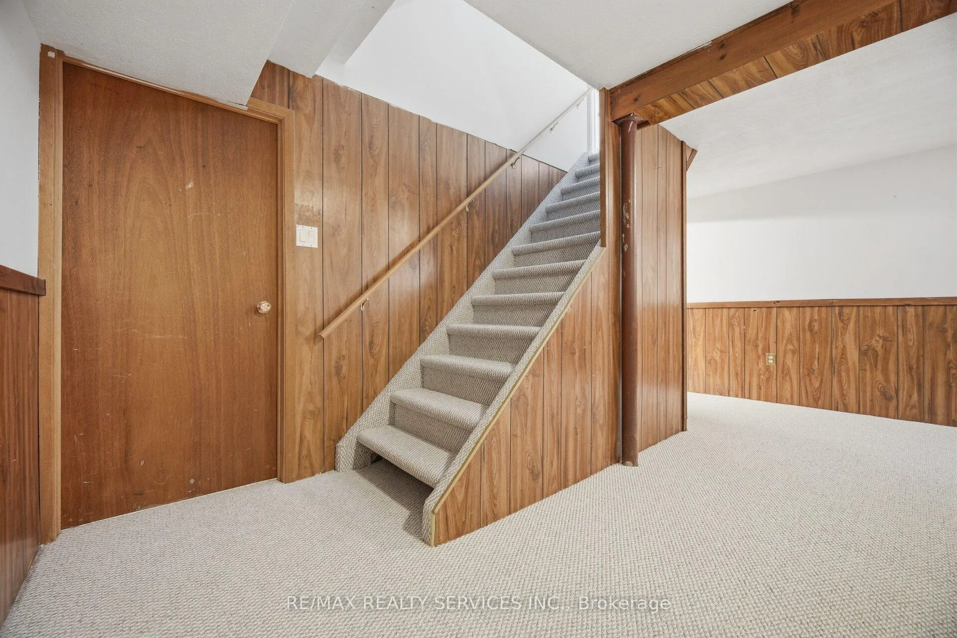 Photo 32 of Unit 27, 27 Dawson Crescent, Brampton, Brampton North — HOMEH