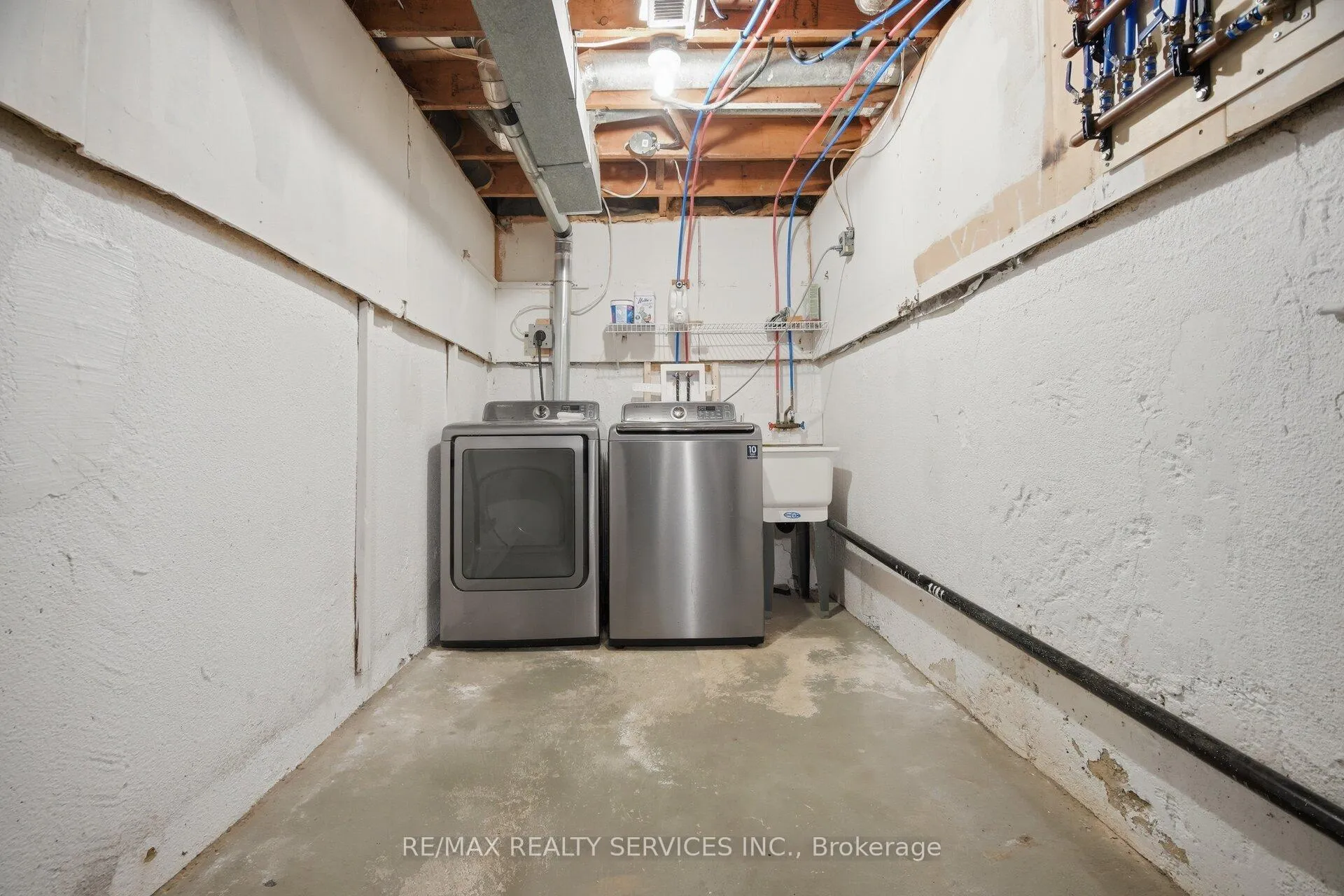 Photo 36 of Unit 27, 27 Dawson Crescent, Brampton, Brampton North — HOMEH