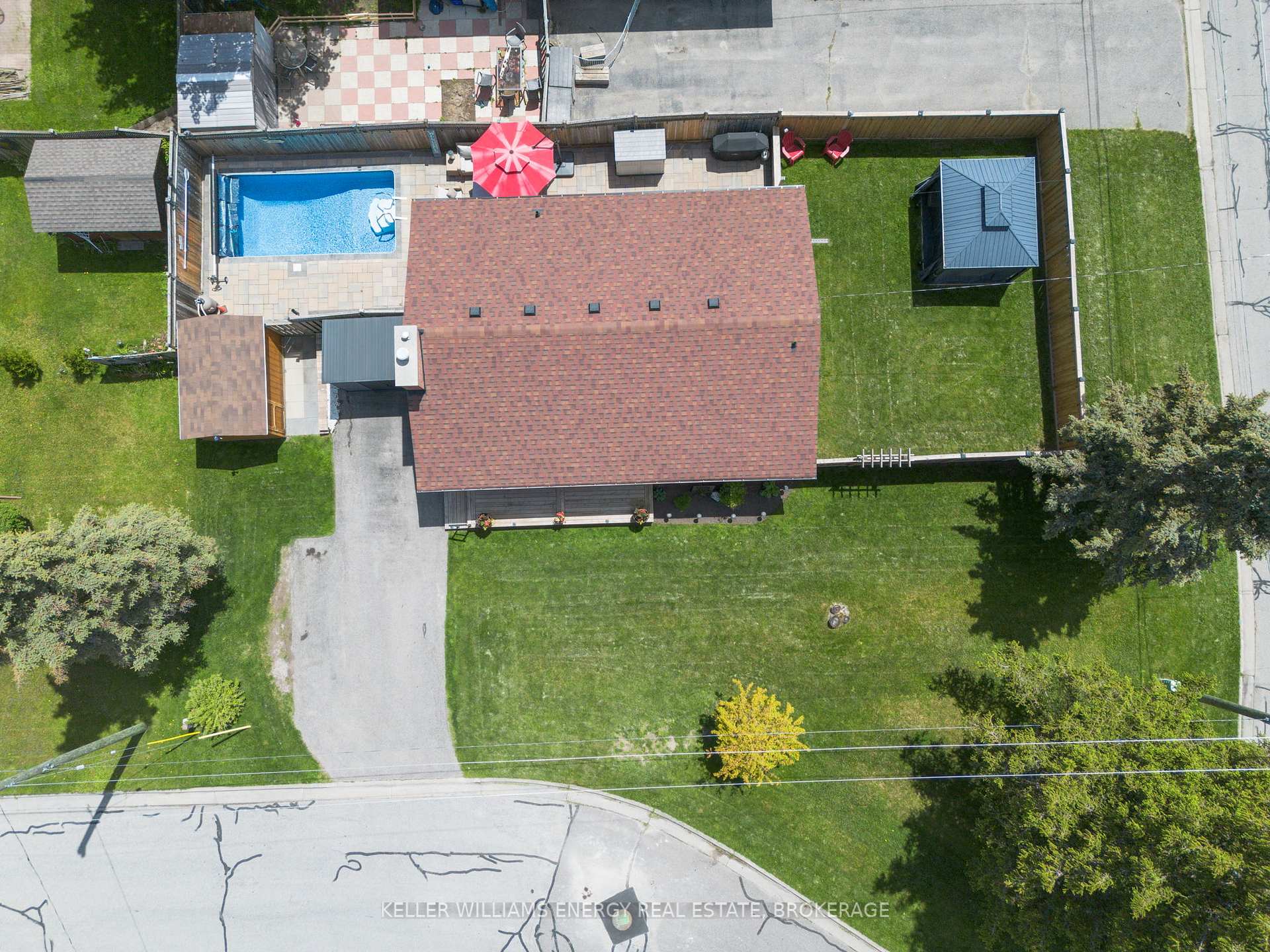 Photo 5 of 959 Denise Drive, Oshawa, Donevan — HOMEH