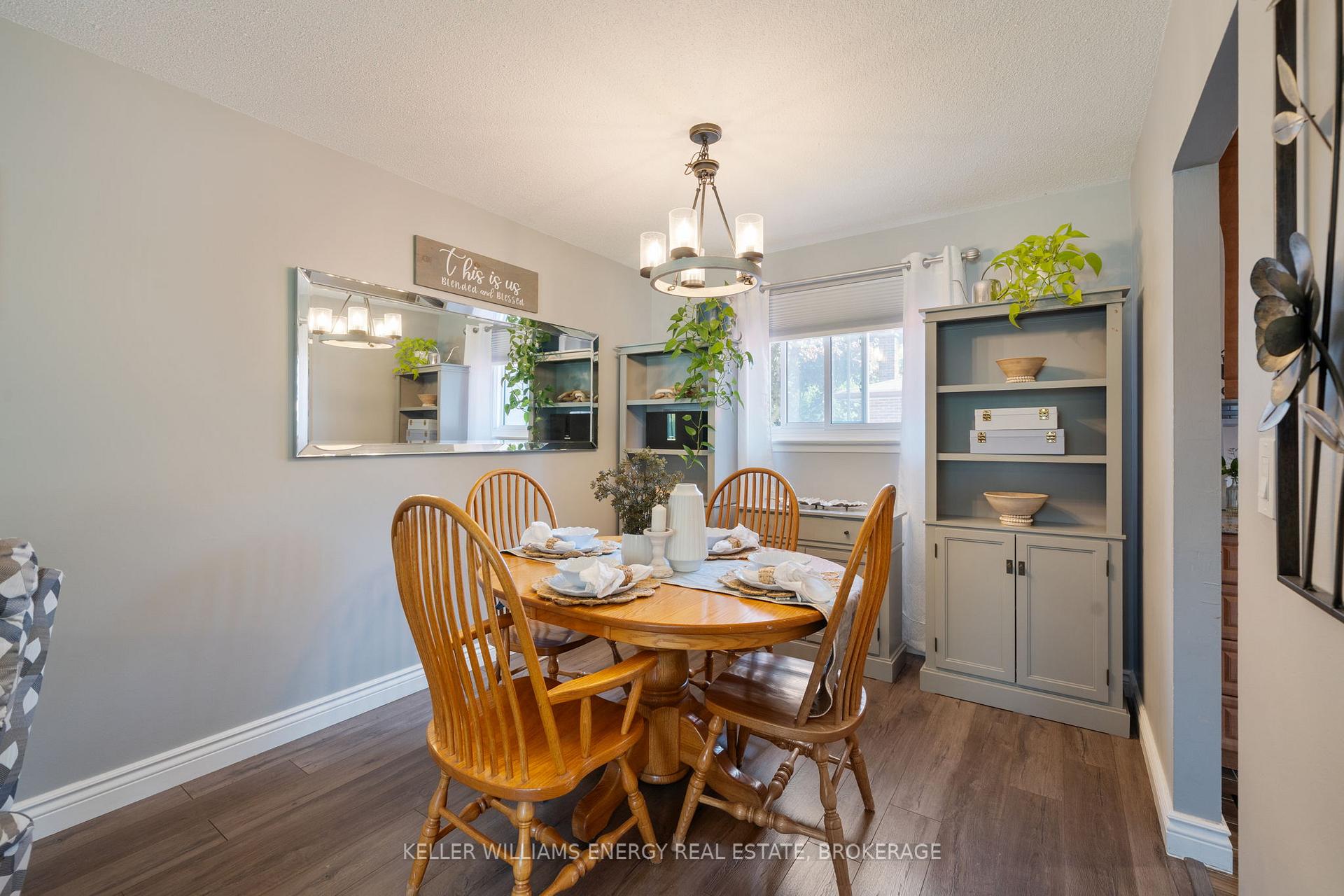 Photo 10 of 959 Denise Drive, Oshawa, Donevan — HOMEH