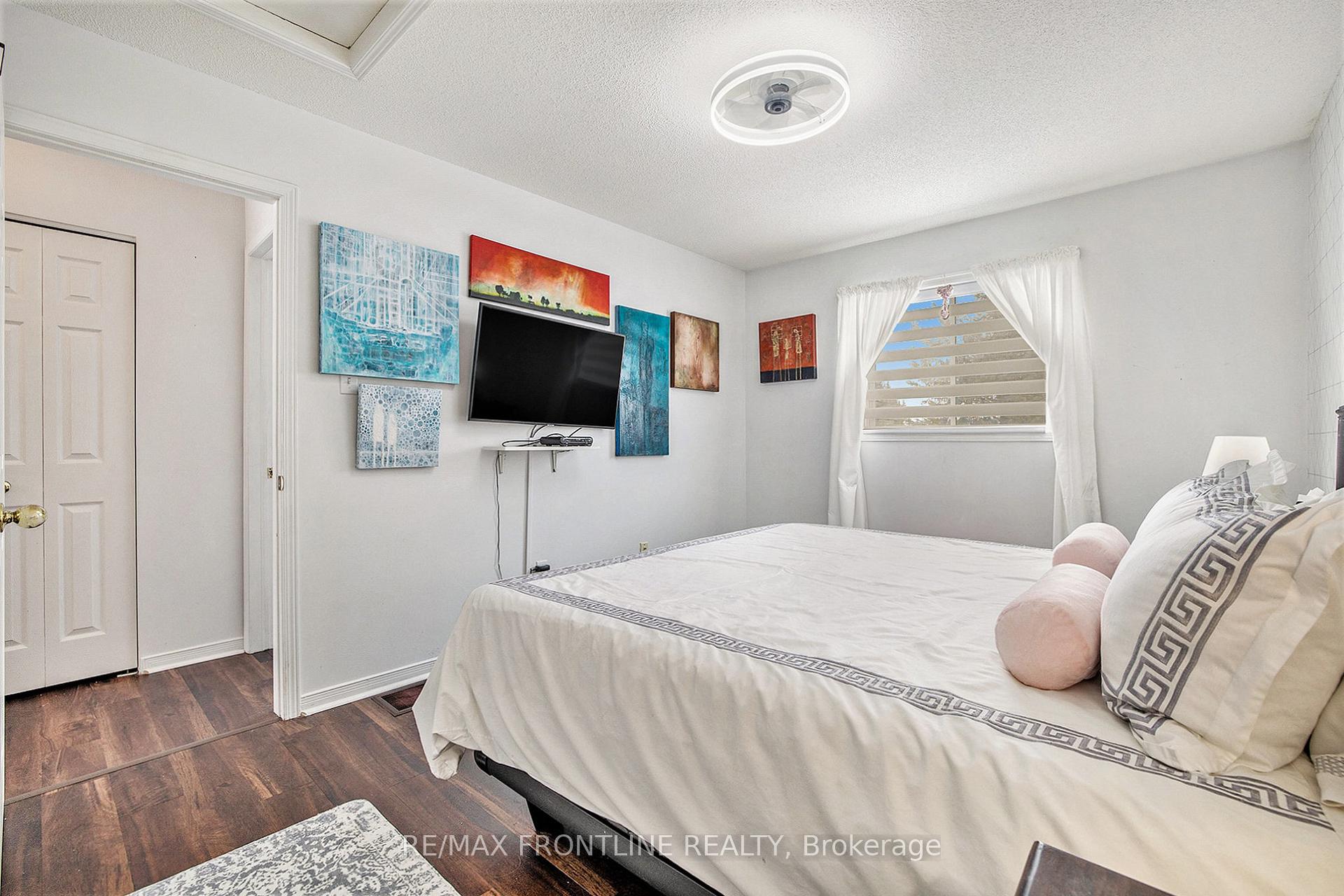 Photo 14 of 805 Eighth Street, Renfrew — HOMEH