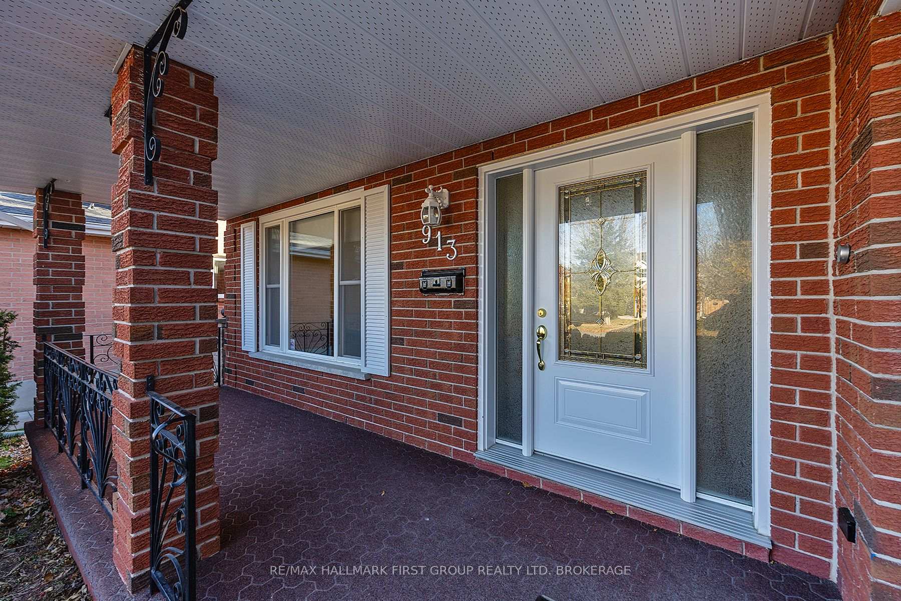 Photo 3 of 913 Ambleside Crescent, Kingston, North of Taylor-Kidd Blvd — HOMEH