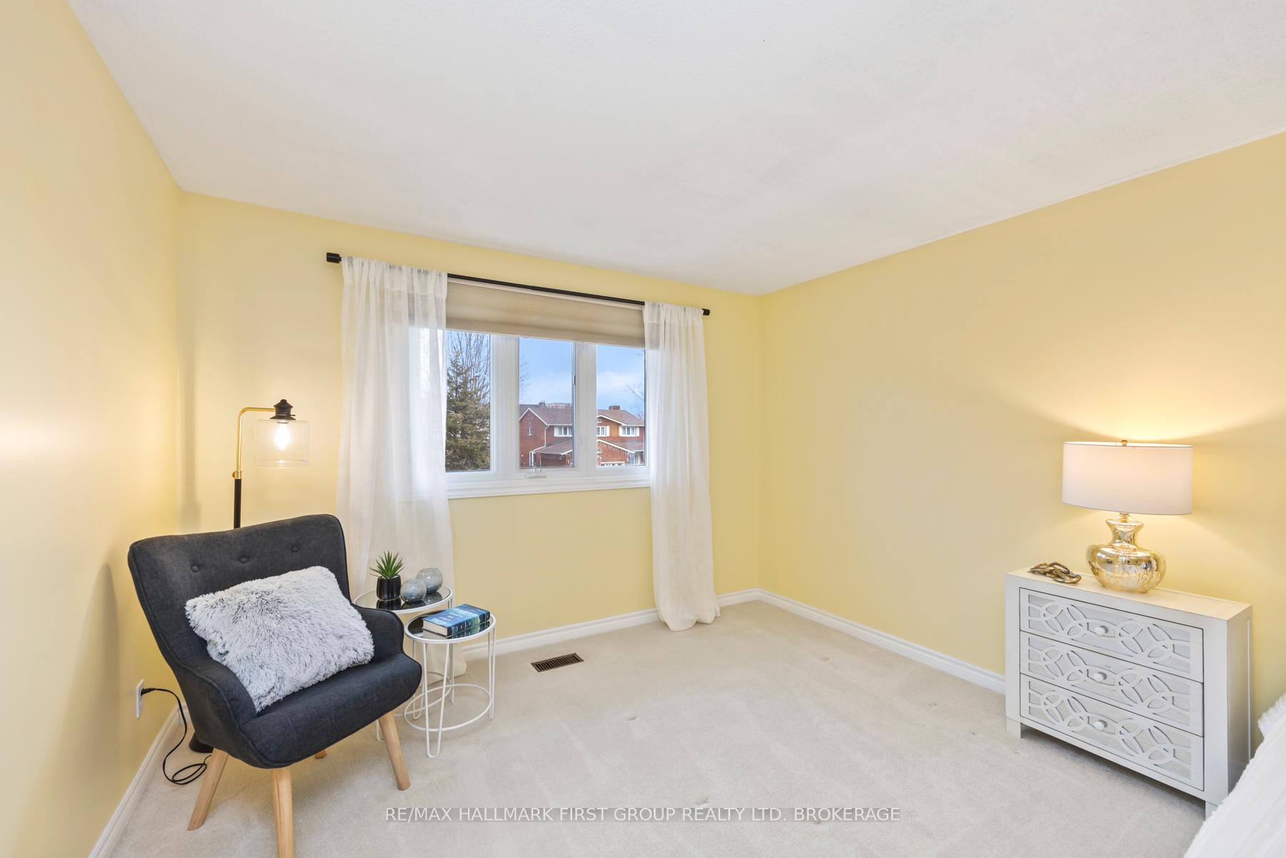 Photo 21 of 913 Ambleside Crescent, Kingston, North of Taylor-Kidd Blvd — HOMEH