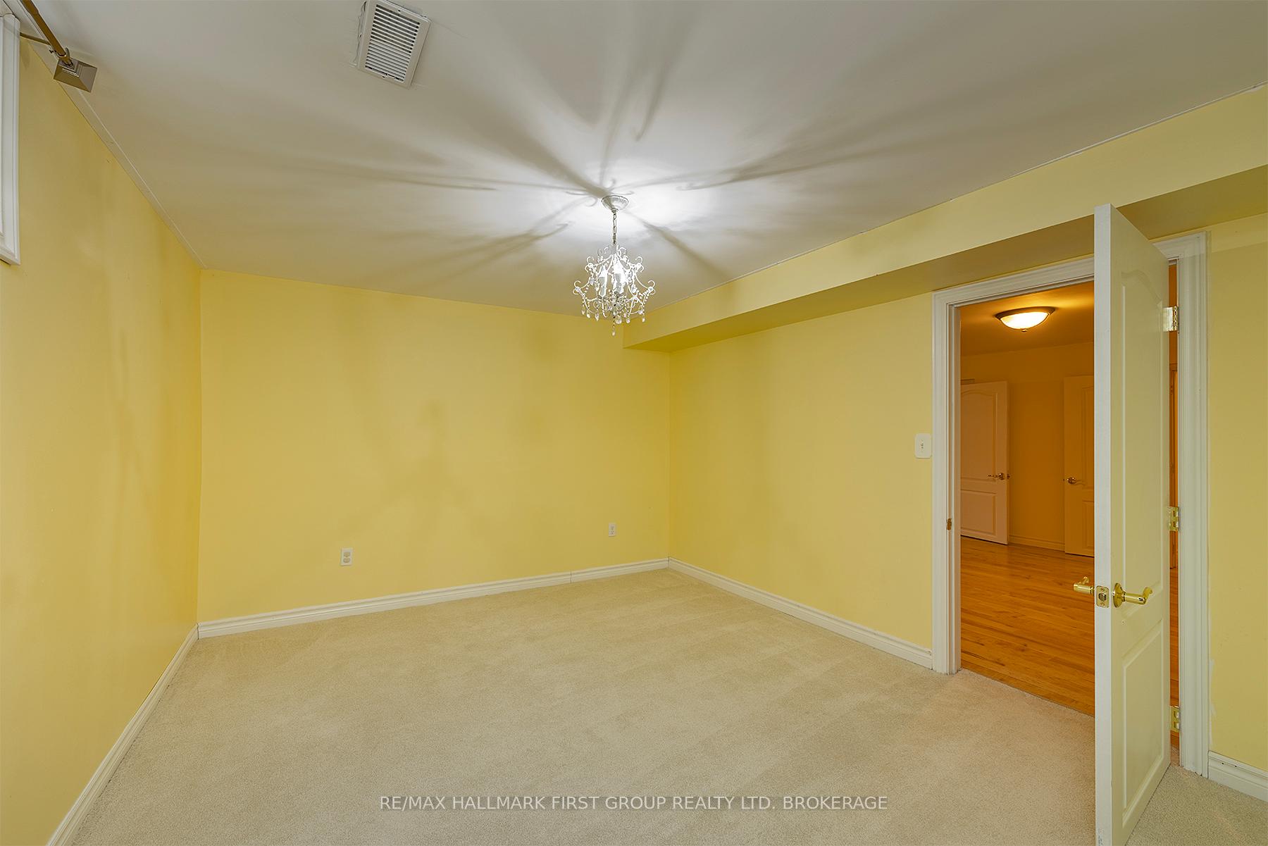 Photo 29 of 913 Ambleside Crescent, Kingston, North of Taylor-Kidd Blvd — HOMEH